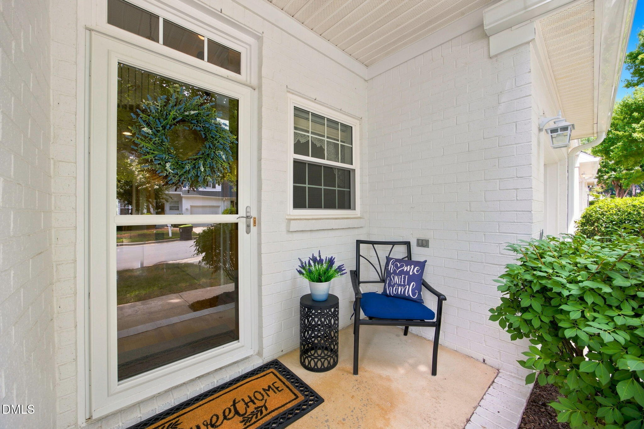 1601 Poets Glade Drive Property Photo 3