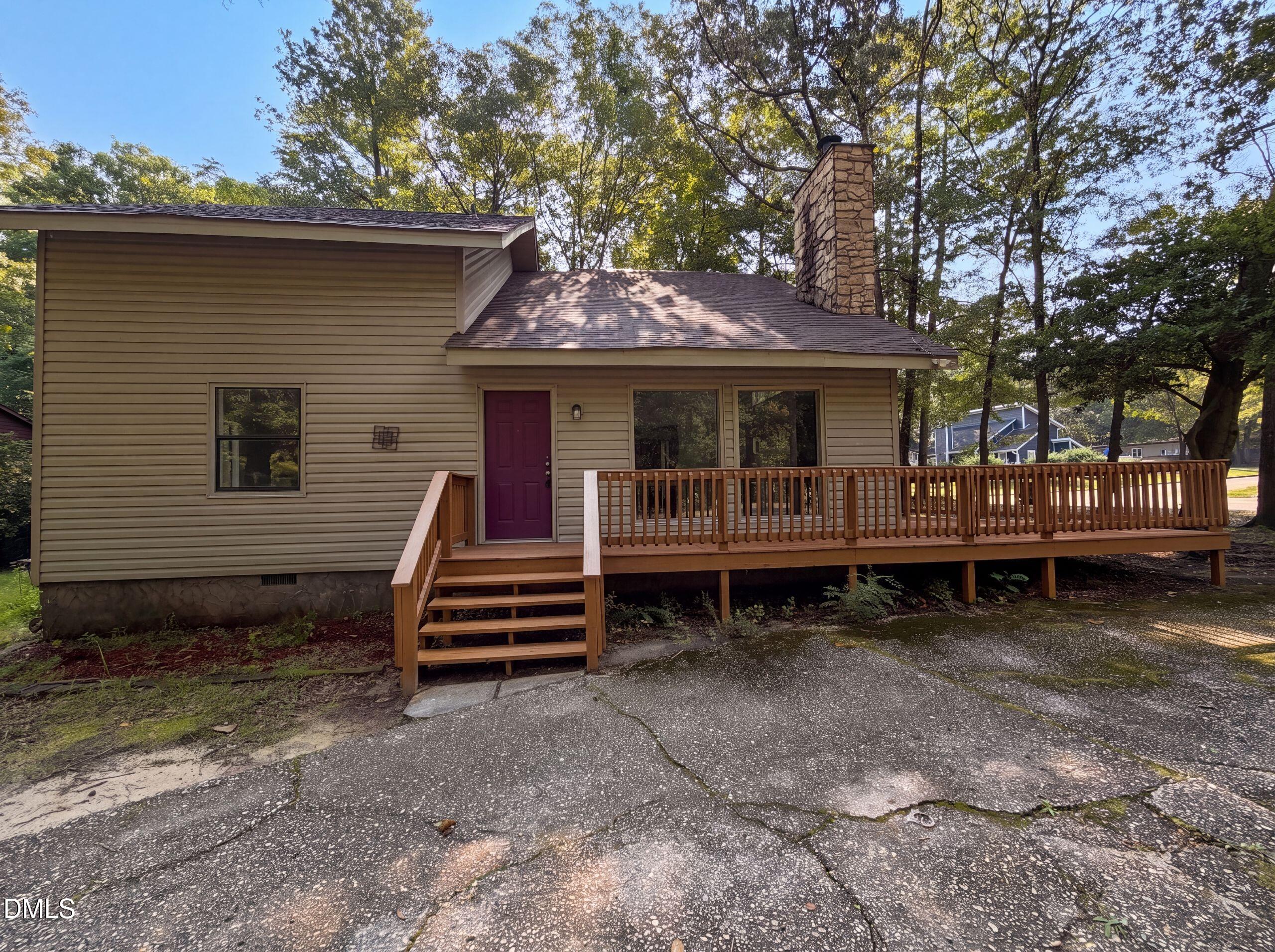 5844 Waters Edge Drive Property Photo 1