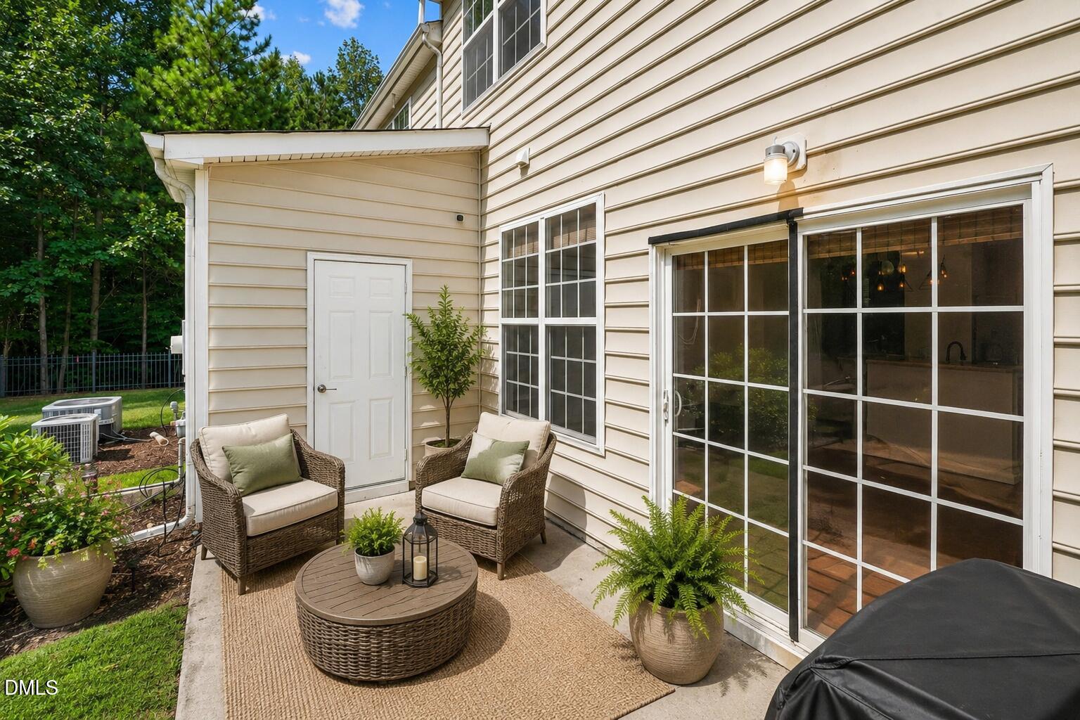 369 Red Elm Drive Property Photo 6