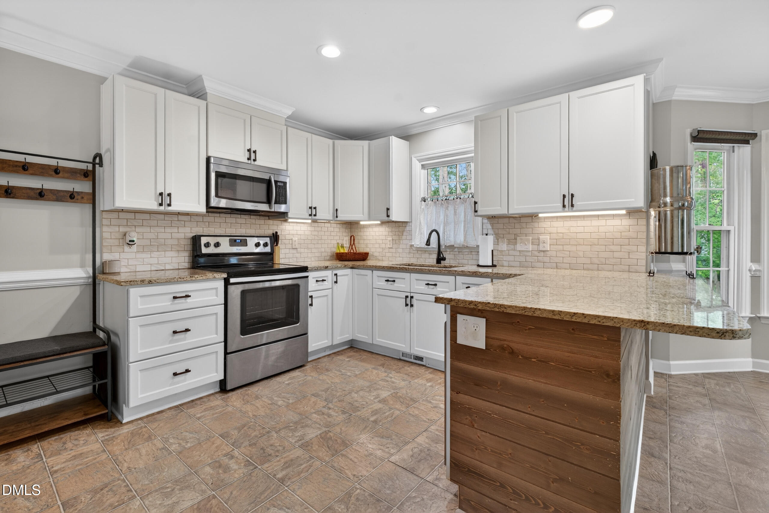956 E Durness Court Property Photo 19
