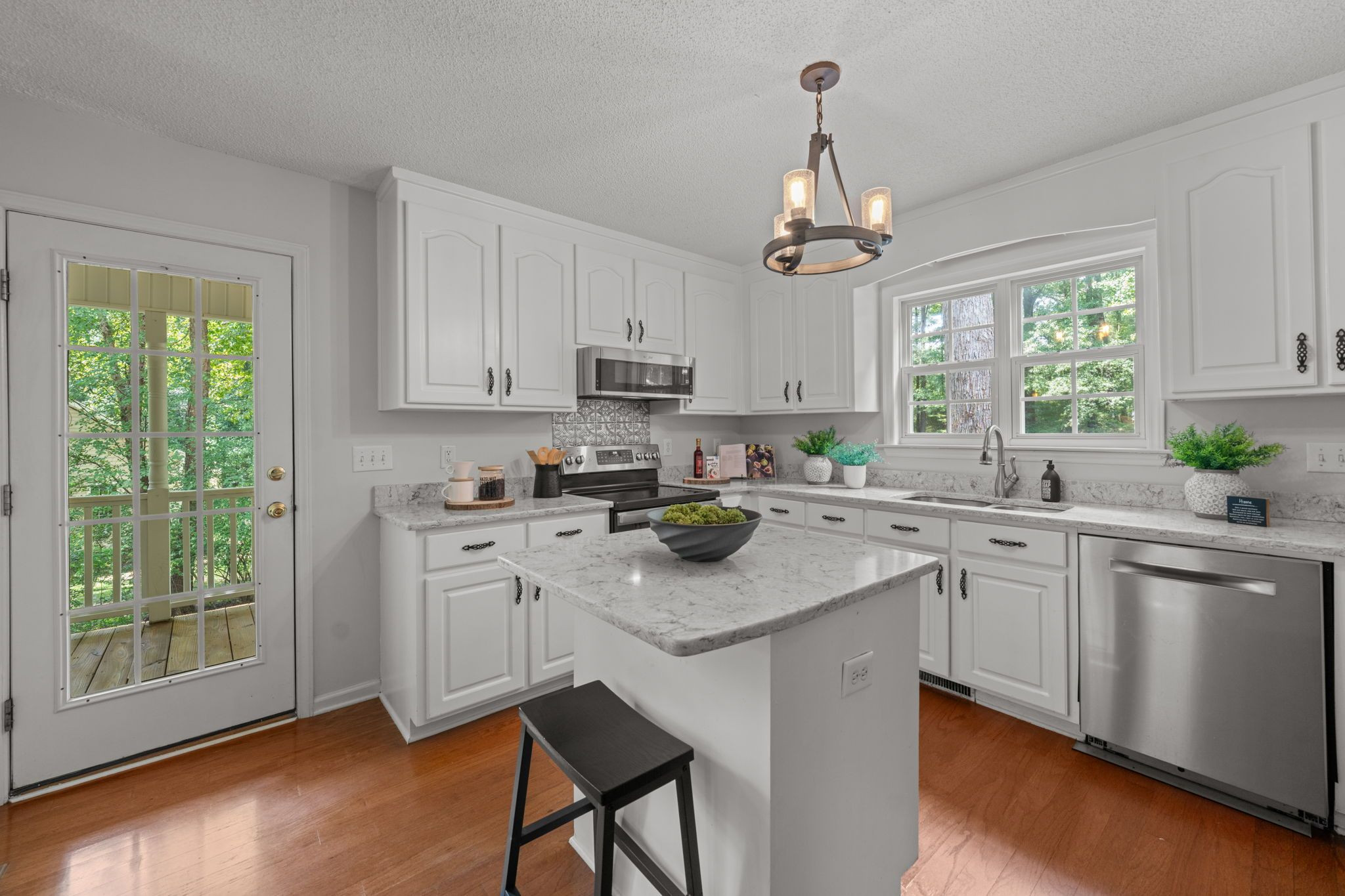 178 Windsor Green Drive Property Photo 14