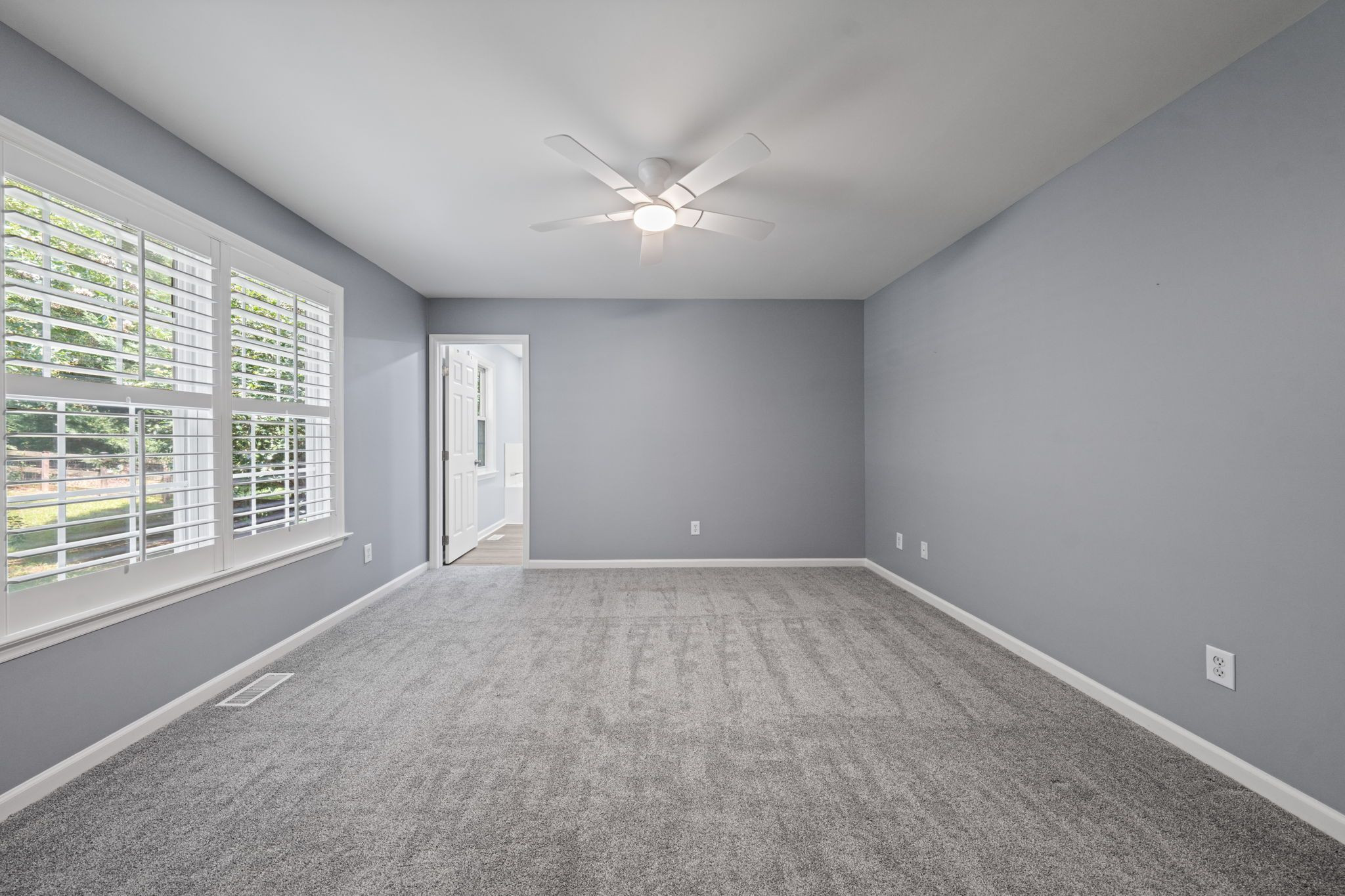 178 Windsor Green Drive Property Photo 24
