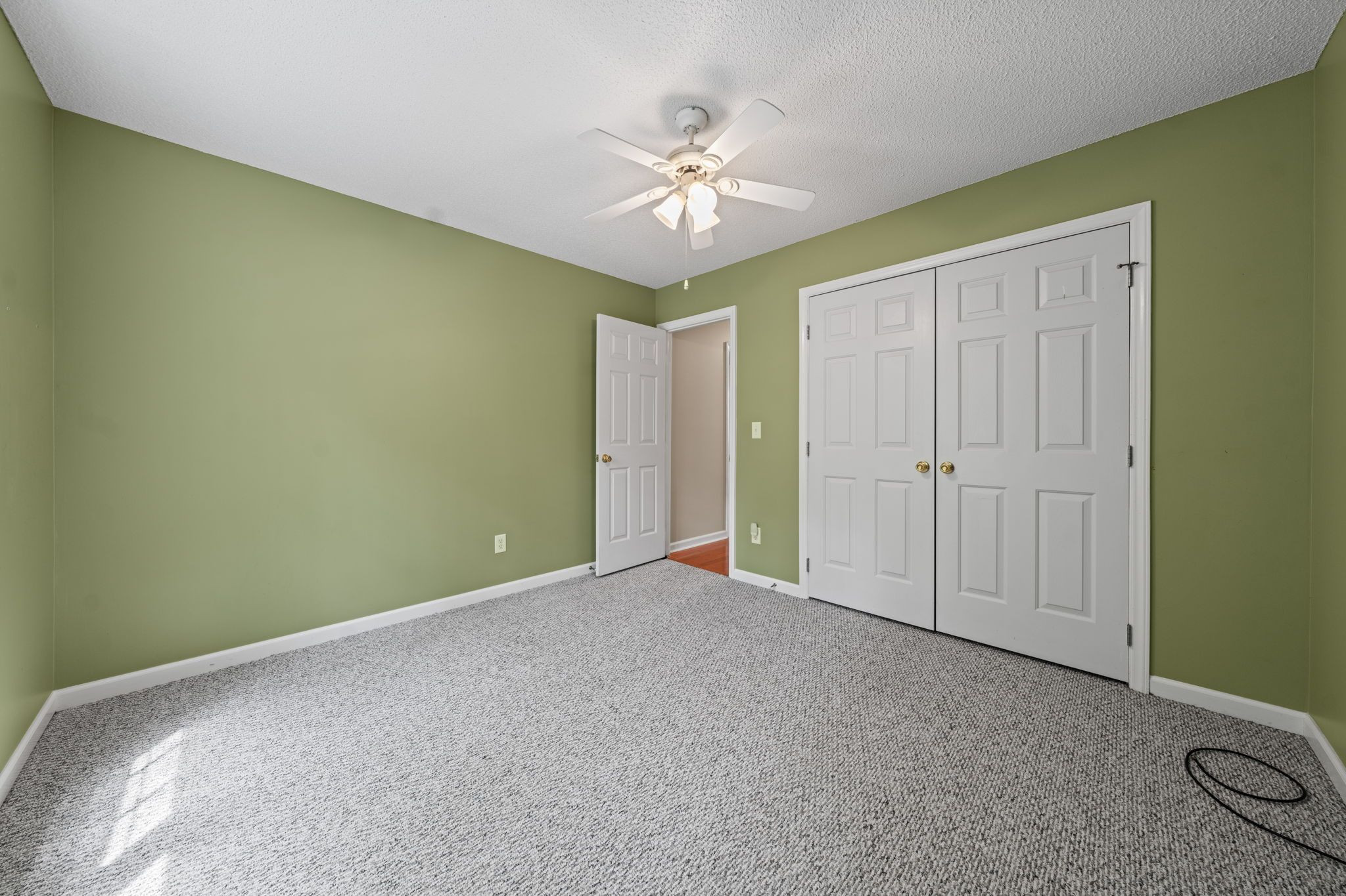 178 Windsor Green Drive Property Photo 39