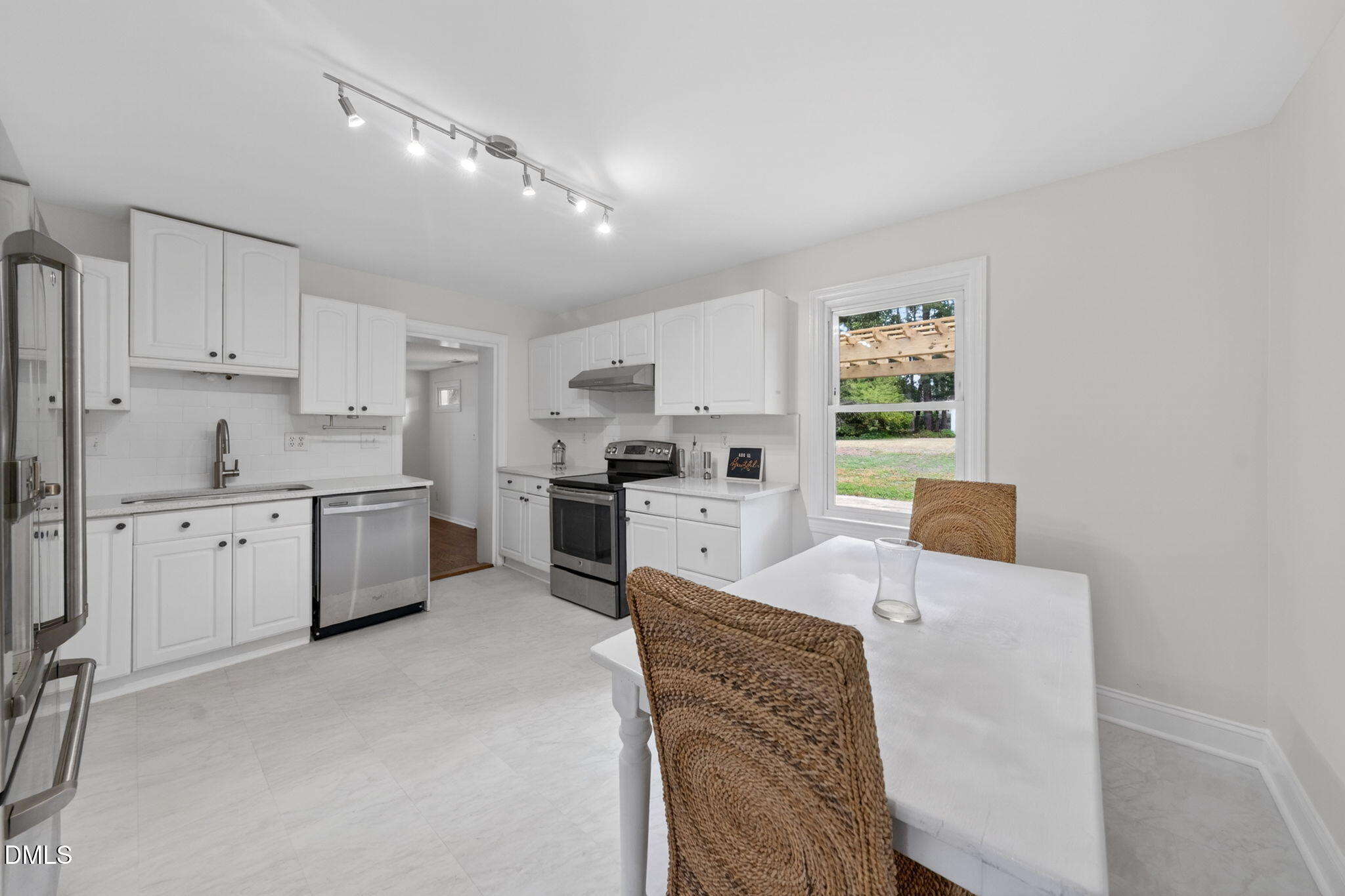4120 Campbell Road Property Photo 12