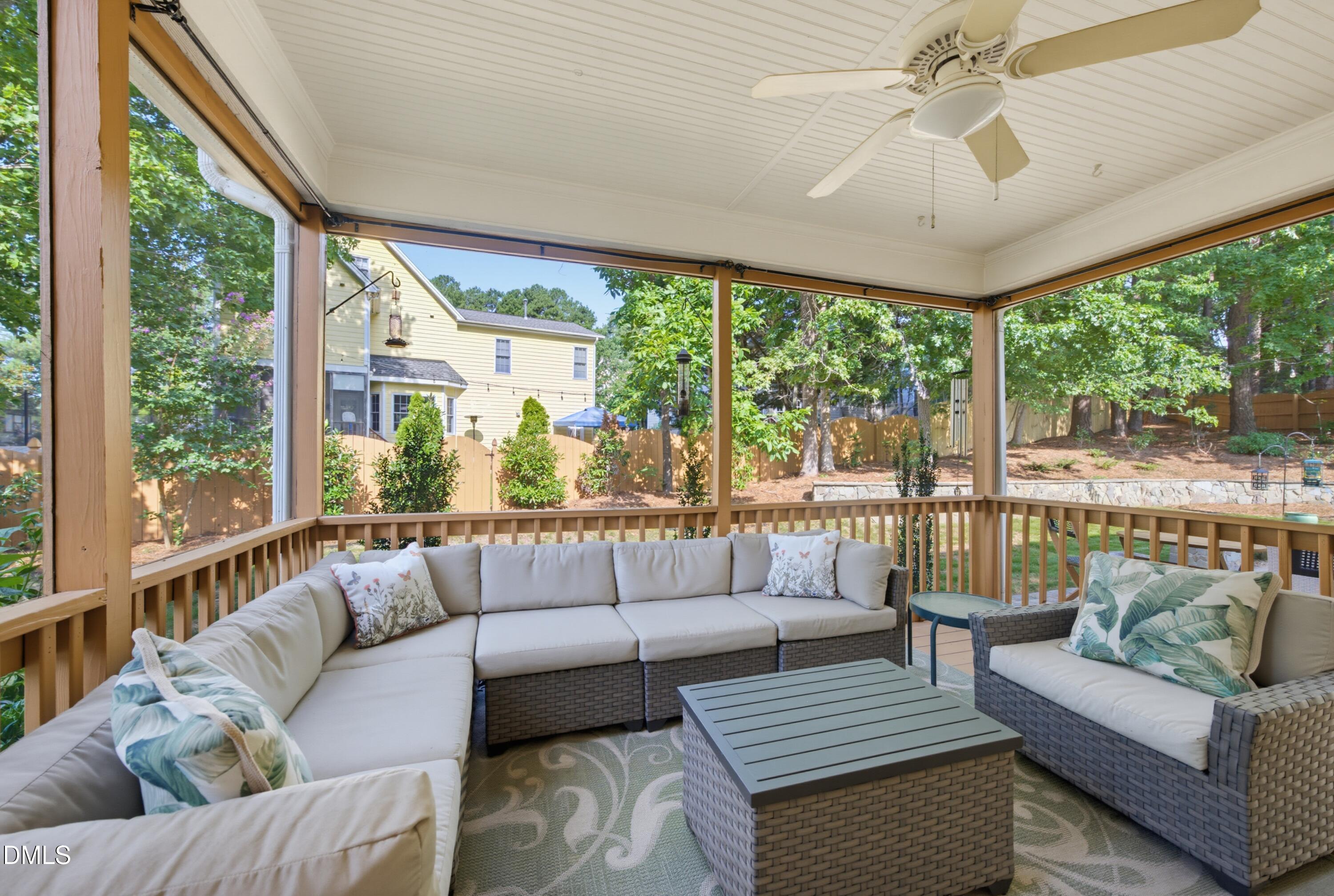 1141 Bexley Hills Bend Property Photo 4