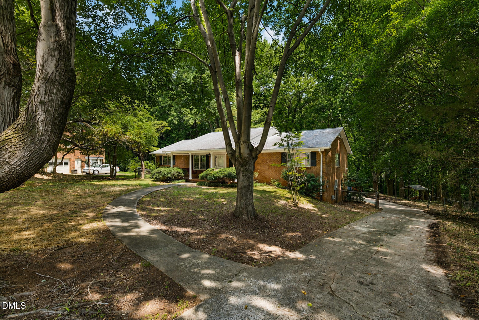 4819 Gladwyn Drive Property Photo 4