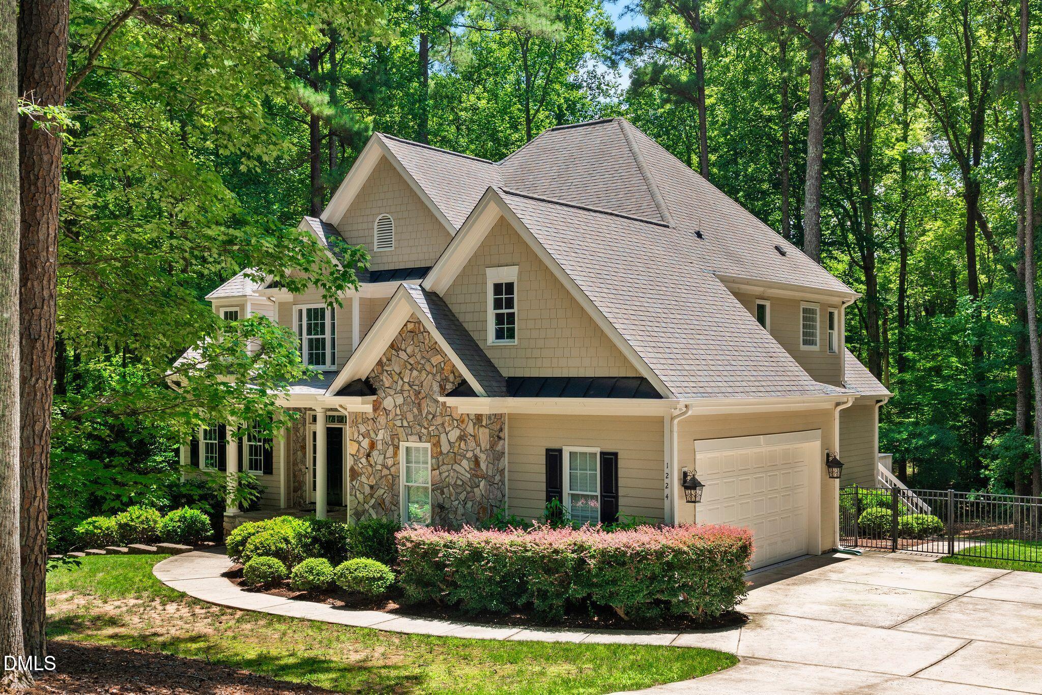 1224 Mauldin Circle Property Photo 4