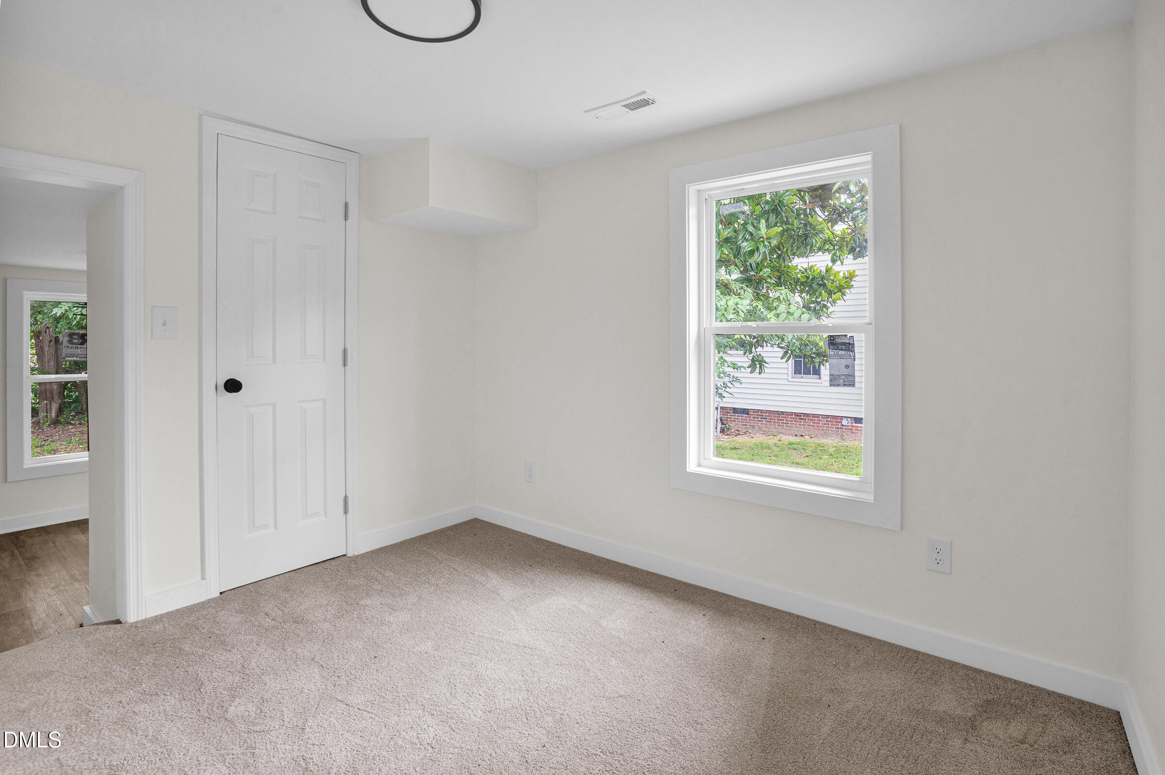 630 E Pine Avenue Property Photo 14