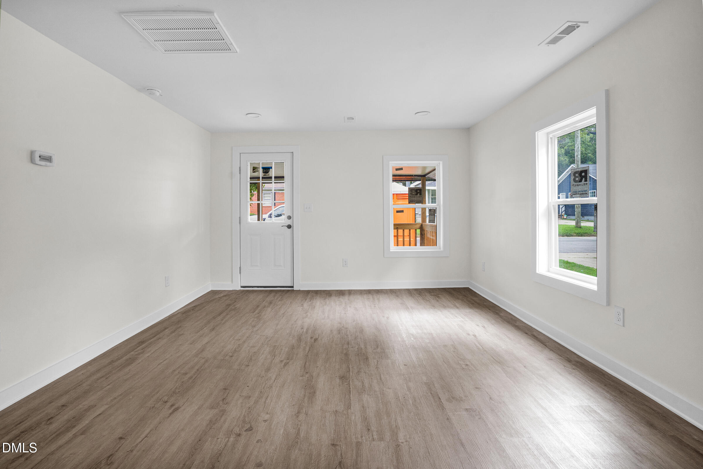 630 E Pine Avenue Property Photo 18