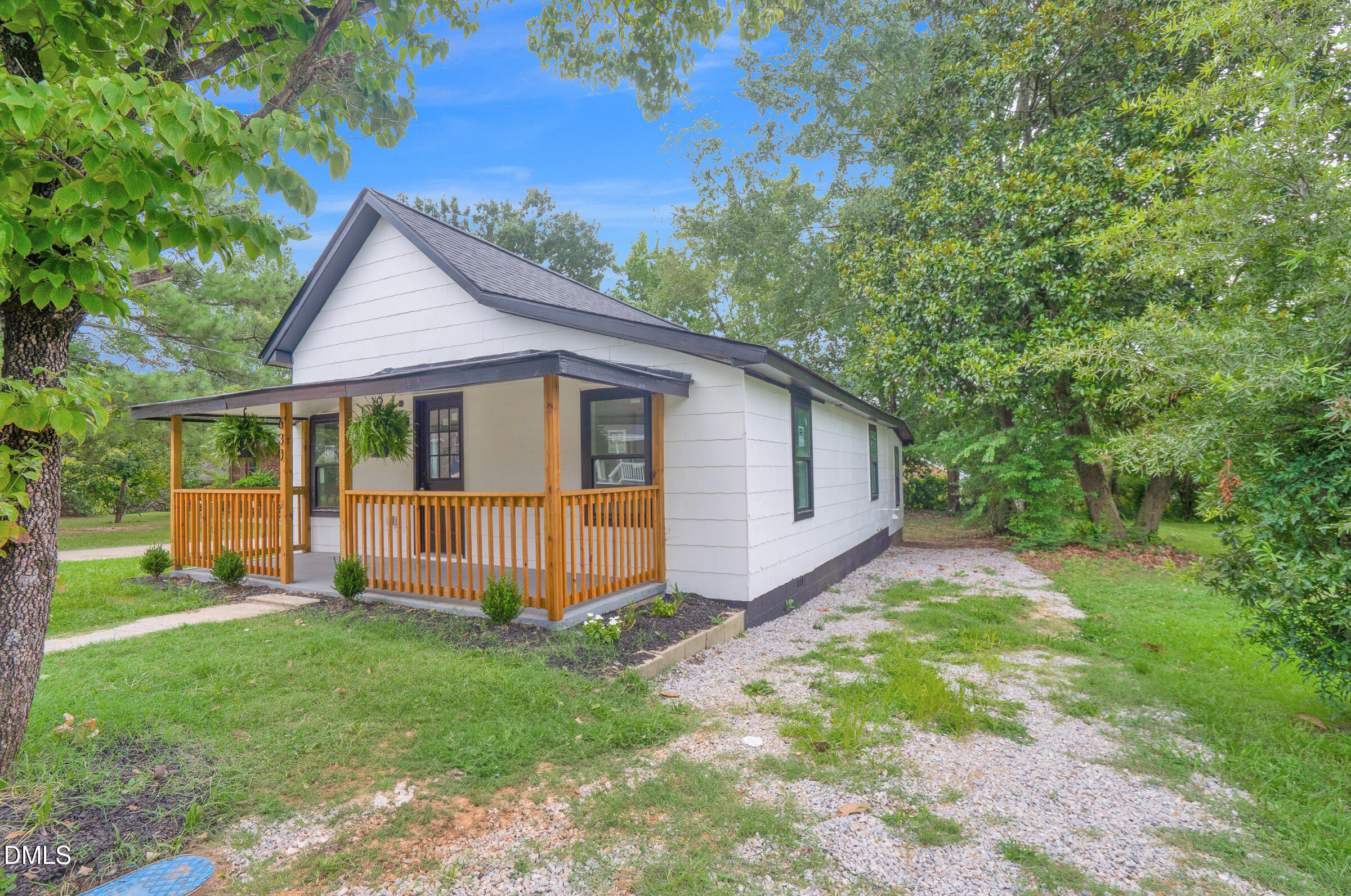630 E Pine Avenue Property Photo 19