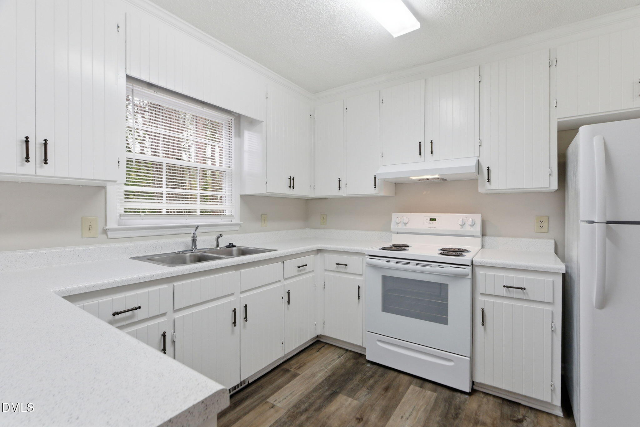 8217 Clear Brook Drive Property Photo 17