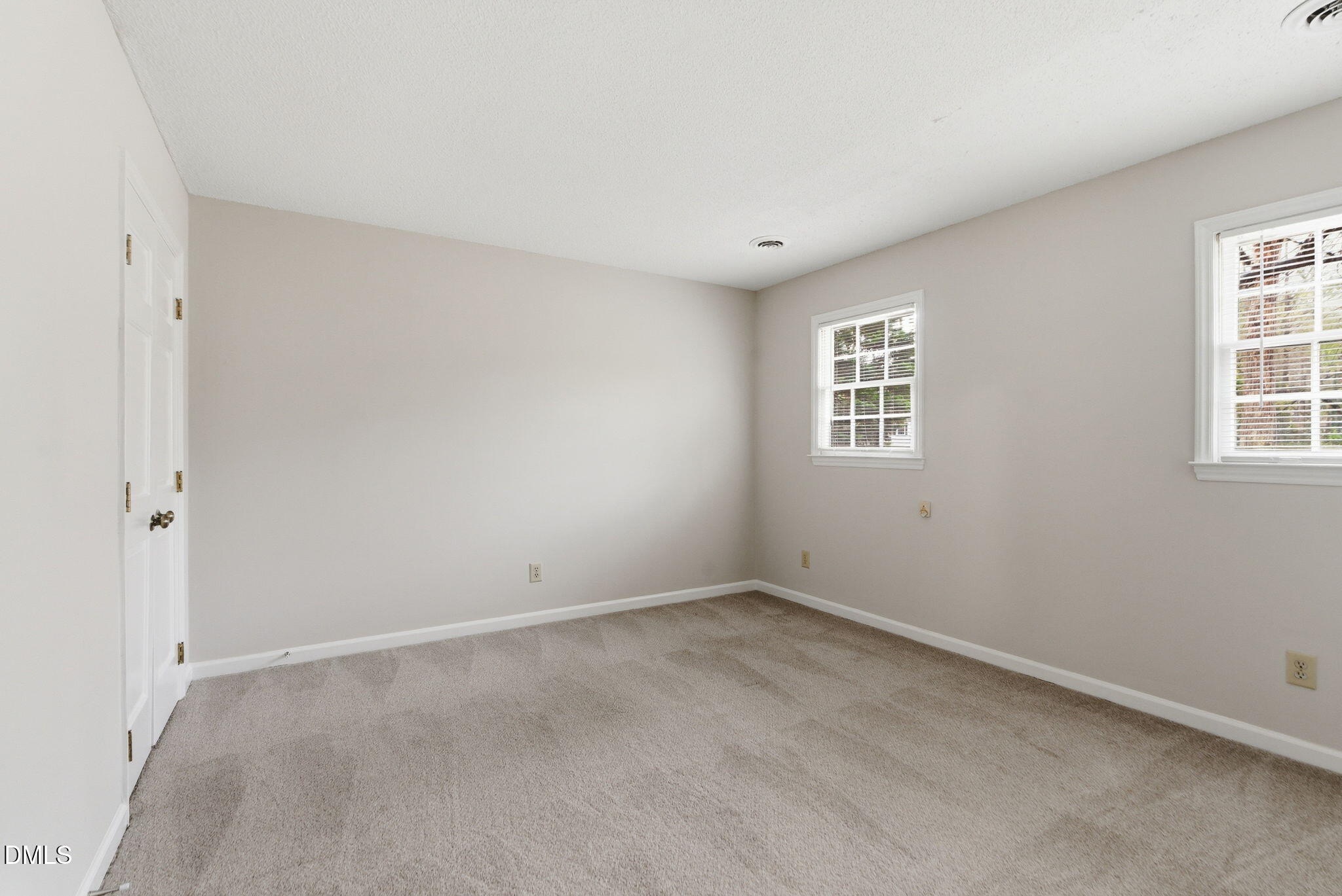 8217 Clear Brook Drive Property Photo 27