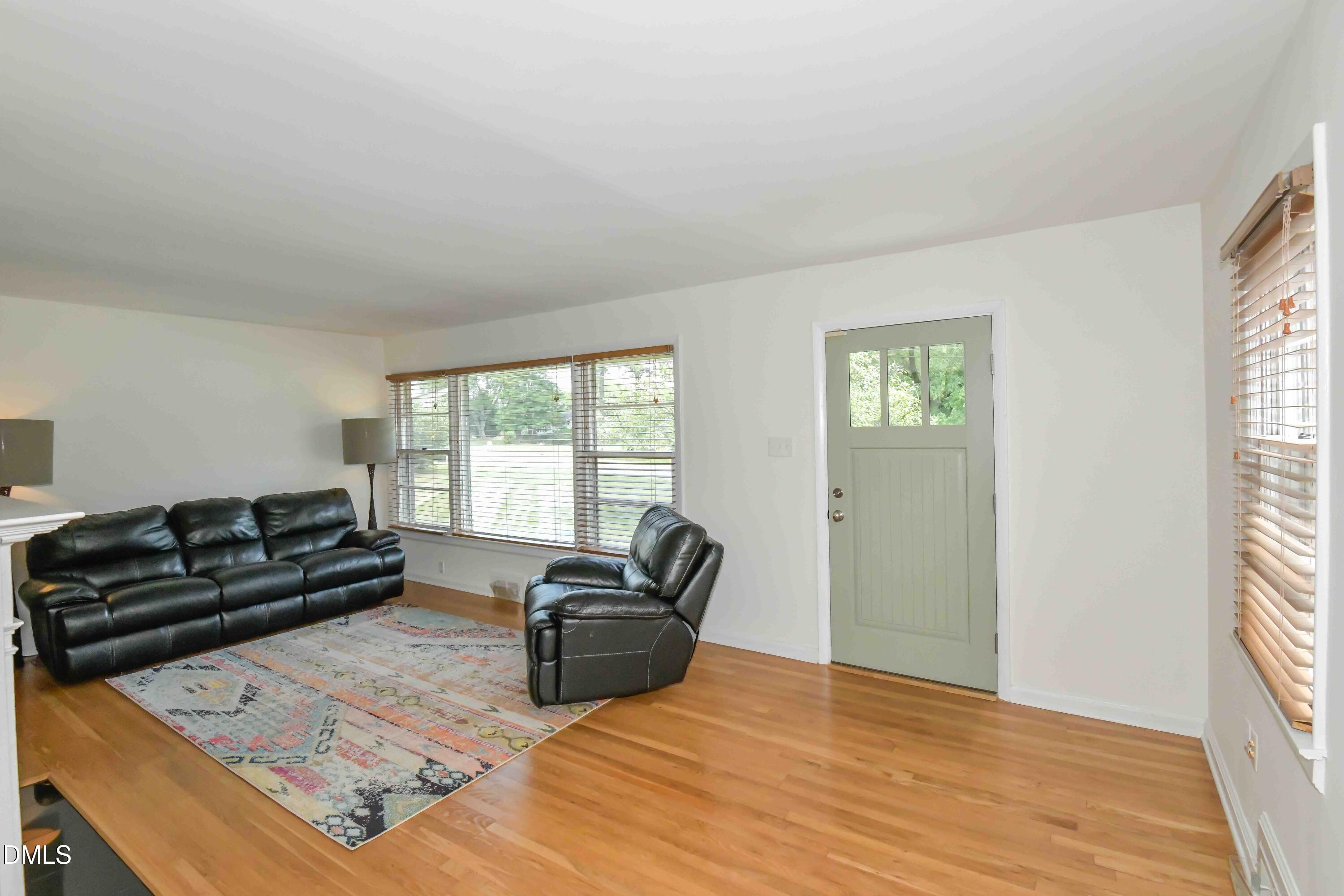 6121 Yates Mill Pond Road Property Photo 3