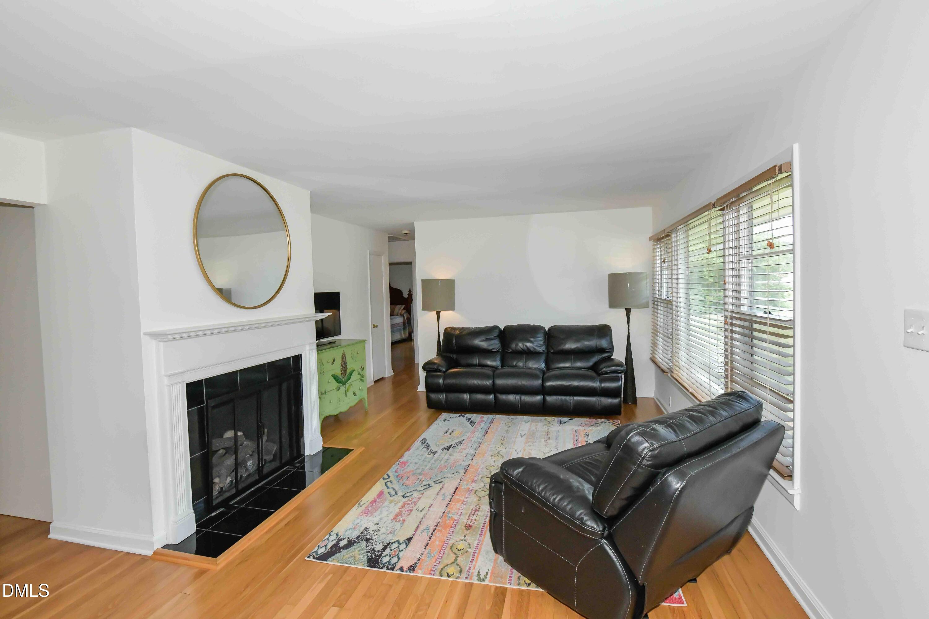 6121 Yates Mill Pond Road Property Photo 4