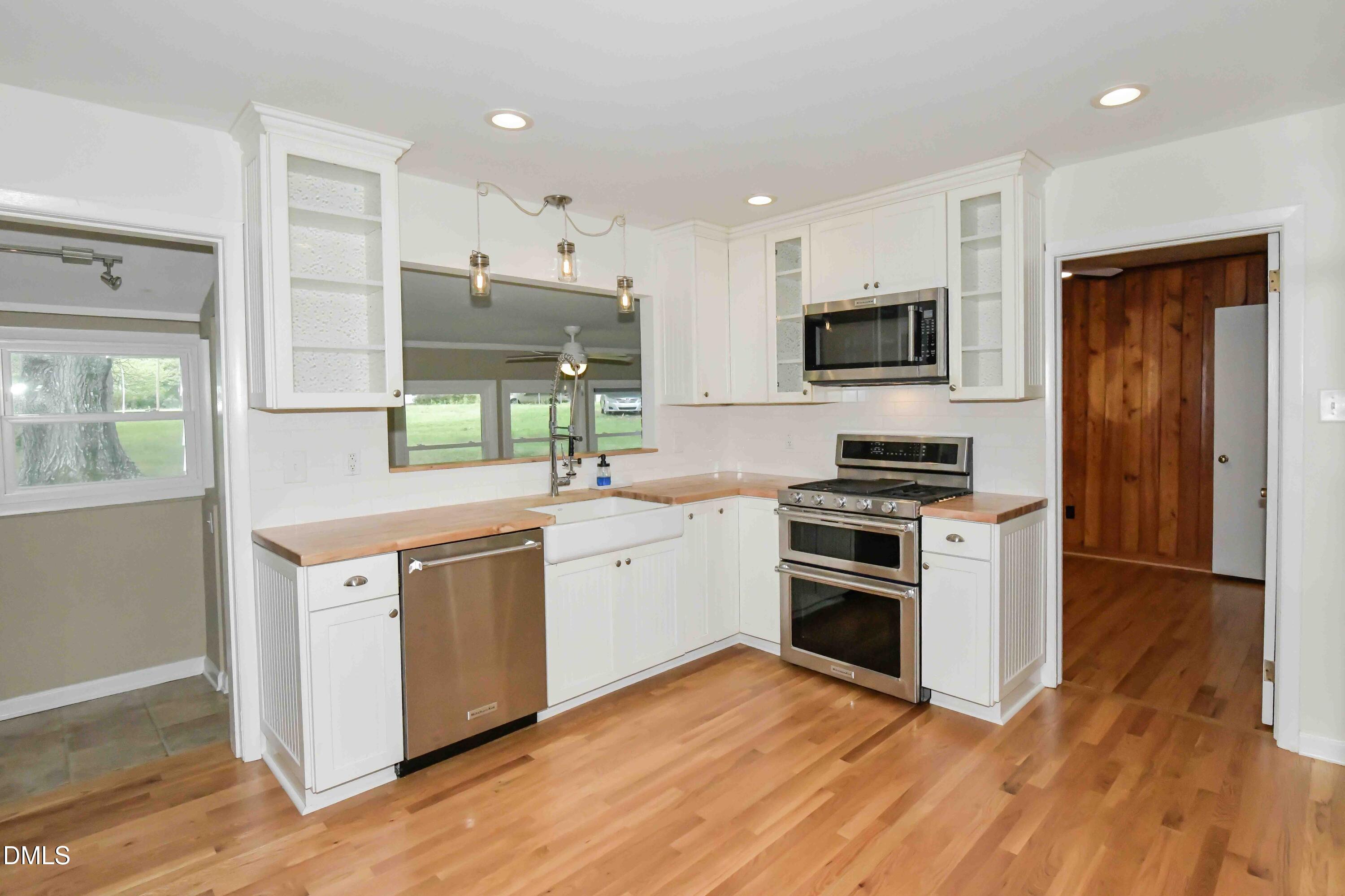 6121 Yates Mill Pond Road Property Photo 6