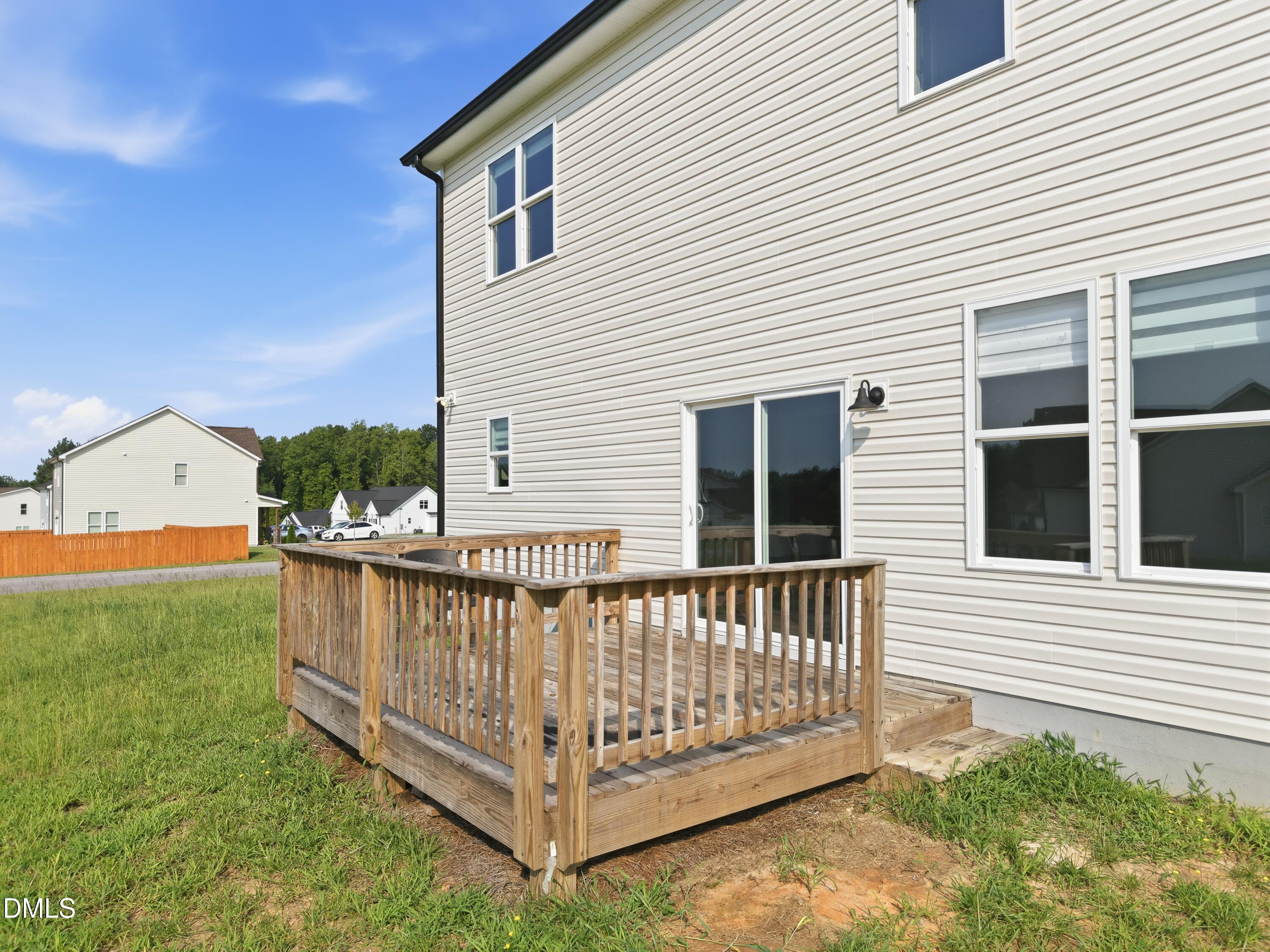 209 Danube Drive Property Photo 6