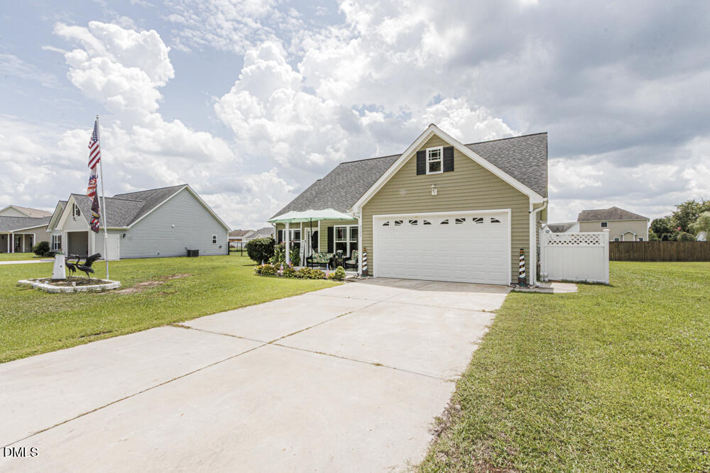 4324 Bristlecone Drive Property Photo 2