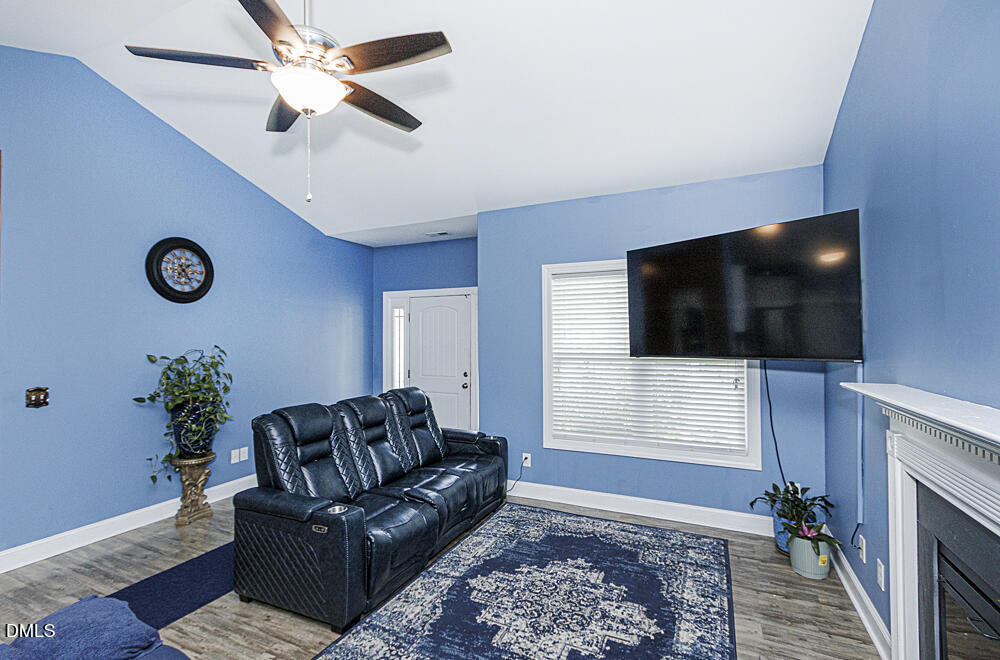 4324 Bristlecone Drive Property Photo 4
