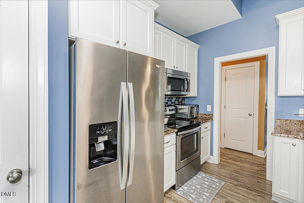 4324 Bristlecone Drive Property Photo 9