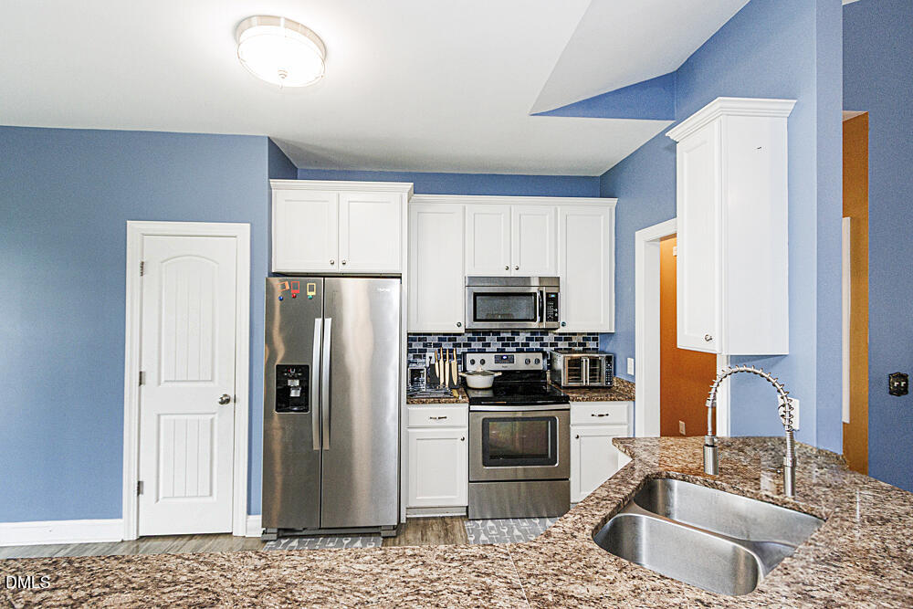 4324 Bristlecone Drive Property Photo 11