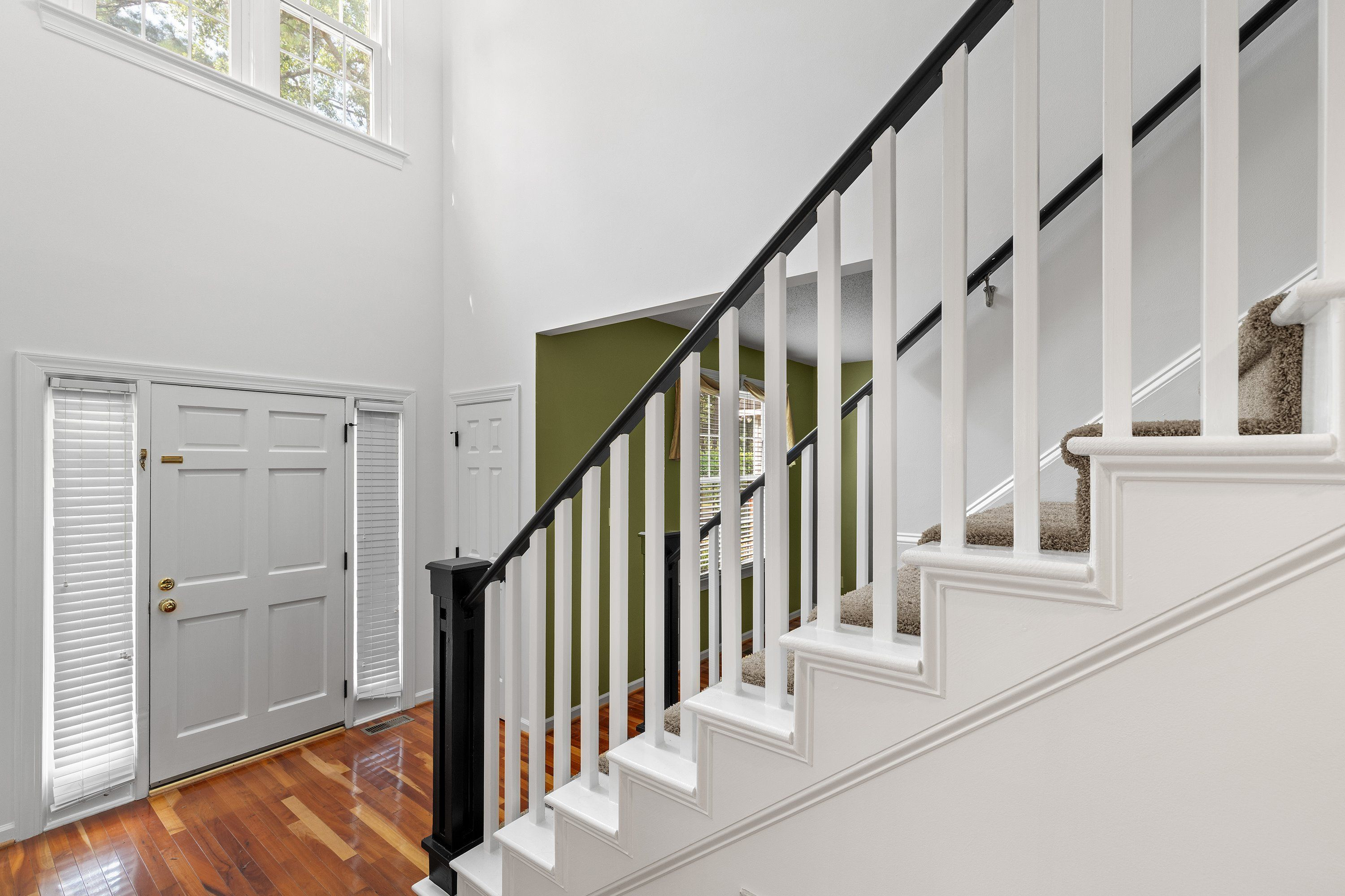 4933 Harbour Towne Drive Property Photo 5