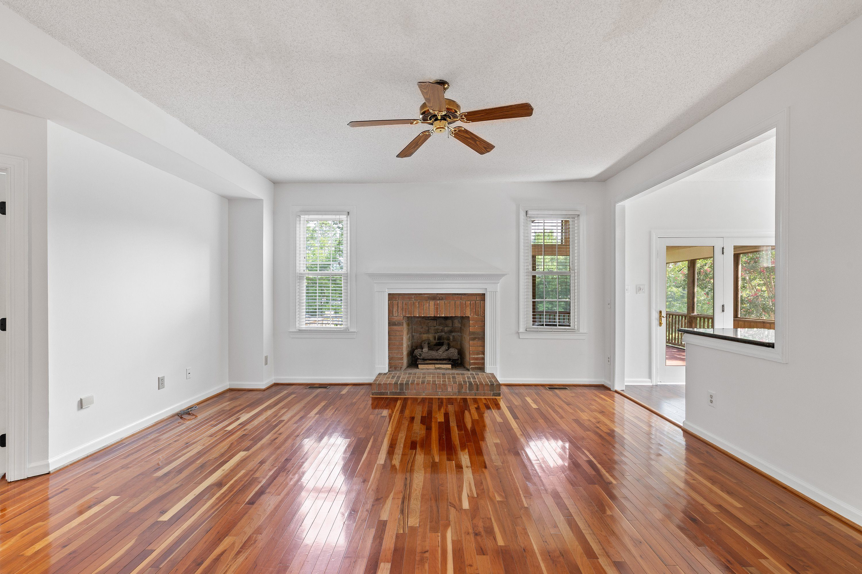 4933 Harbour Towne Drive Property Photo 13