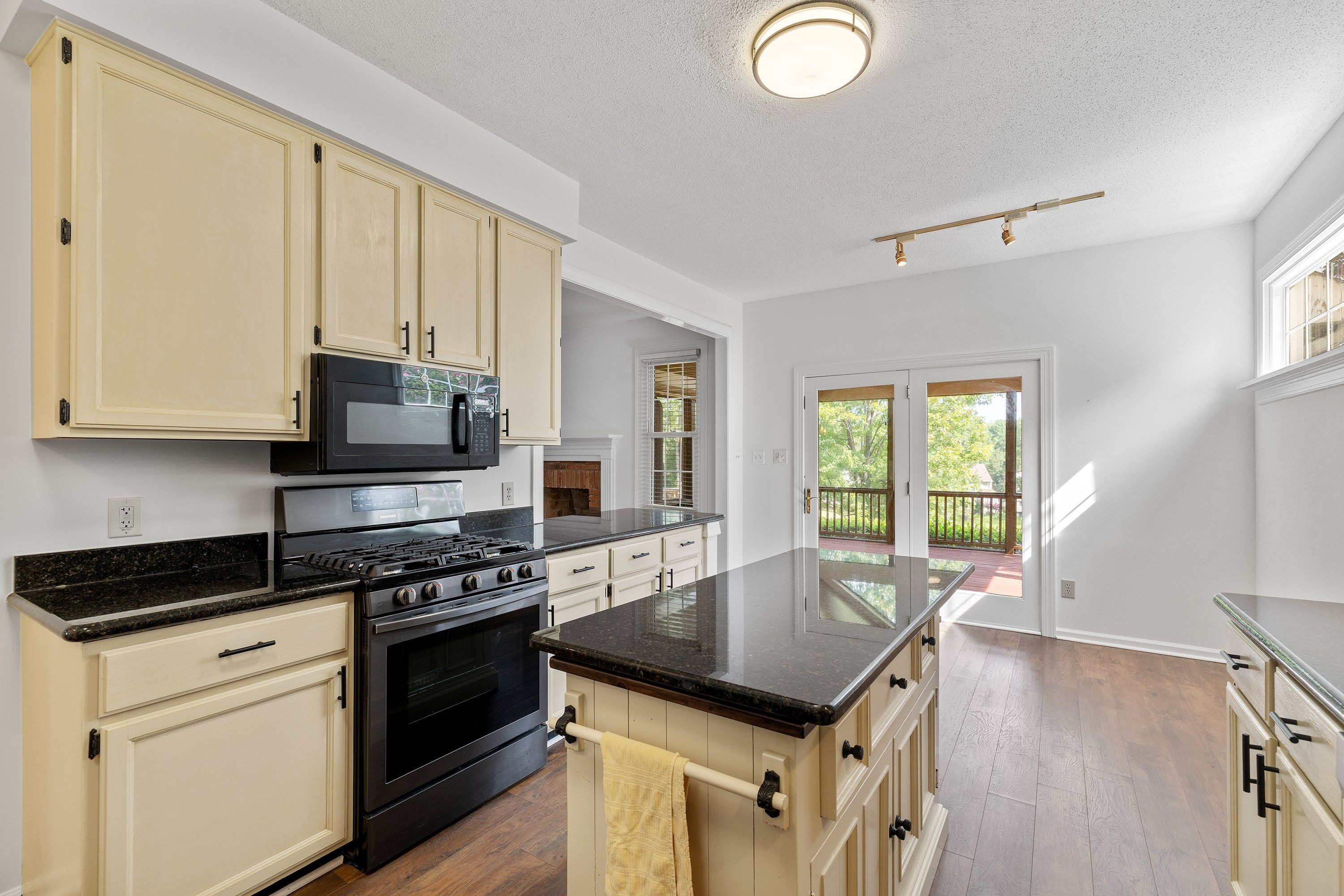 4933 Harbour Towne Drive Property Photo 21