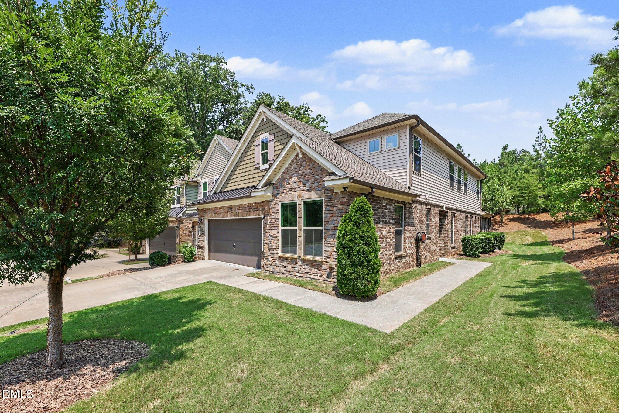 849 Rymark Court Property Photo 3