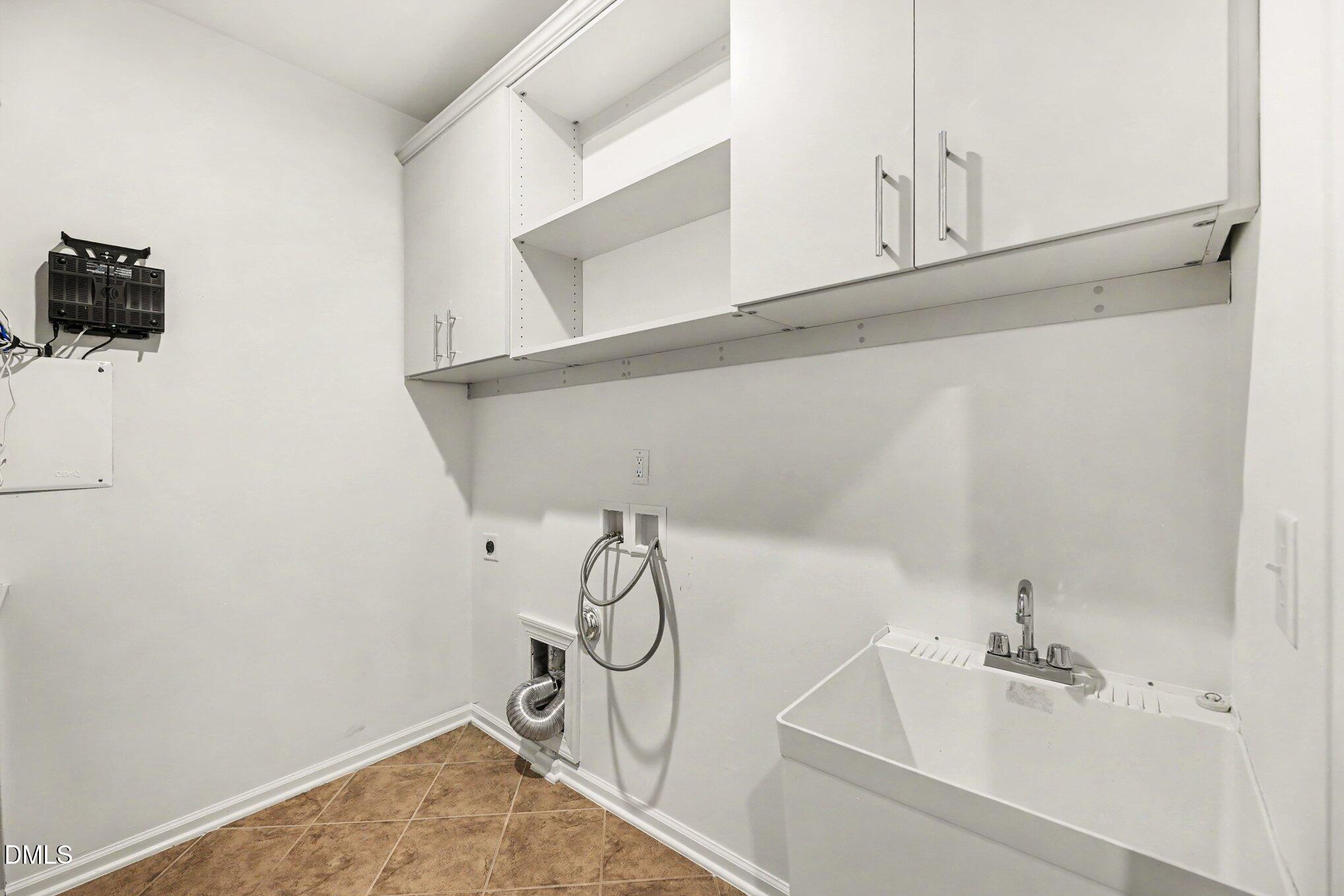 849 Rymark Court Property Photo 20