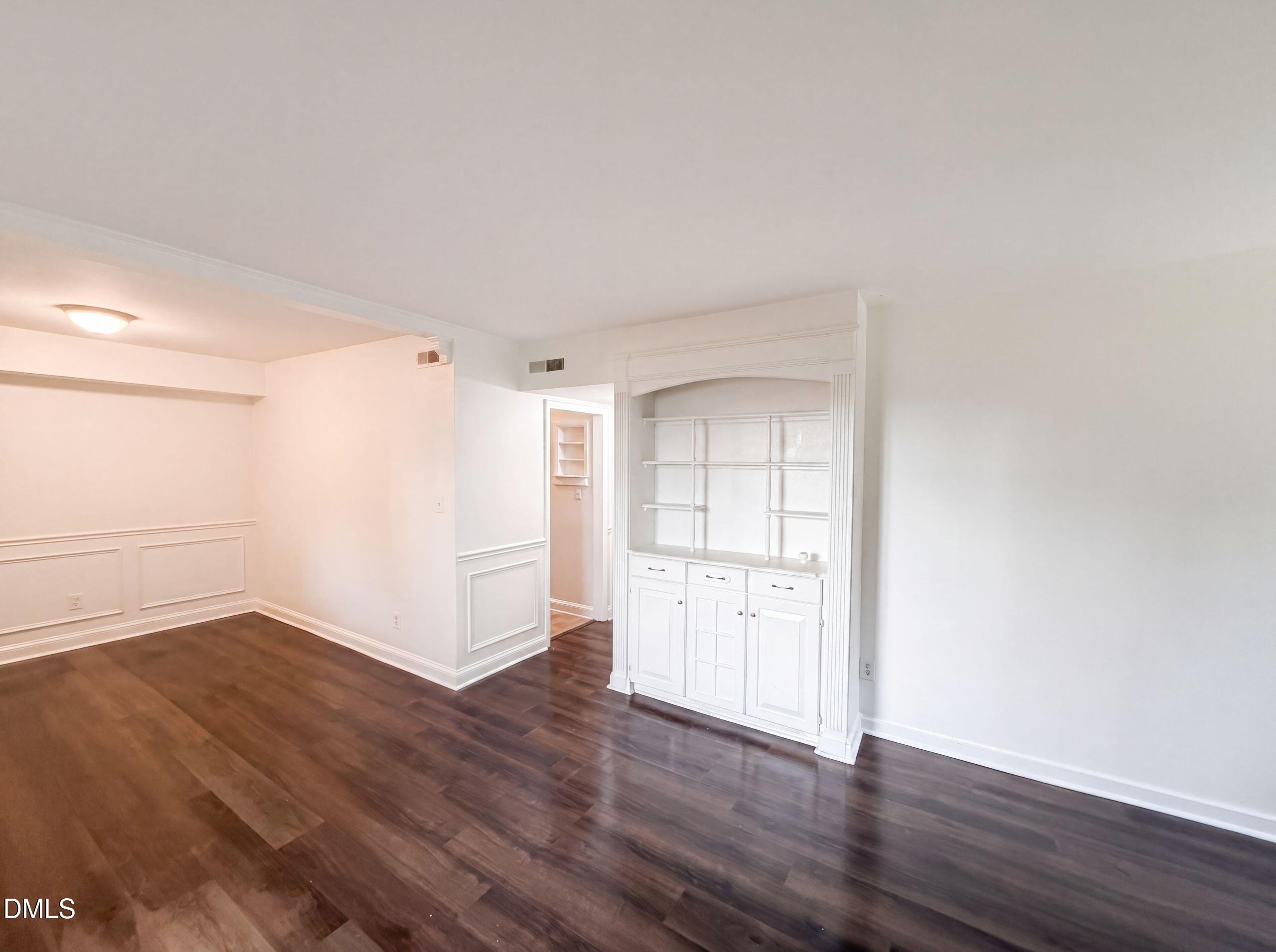 7040 Longstreet Drive C Property Photo 8