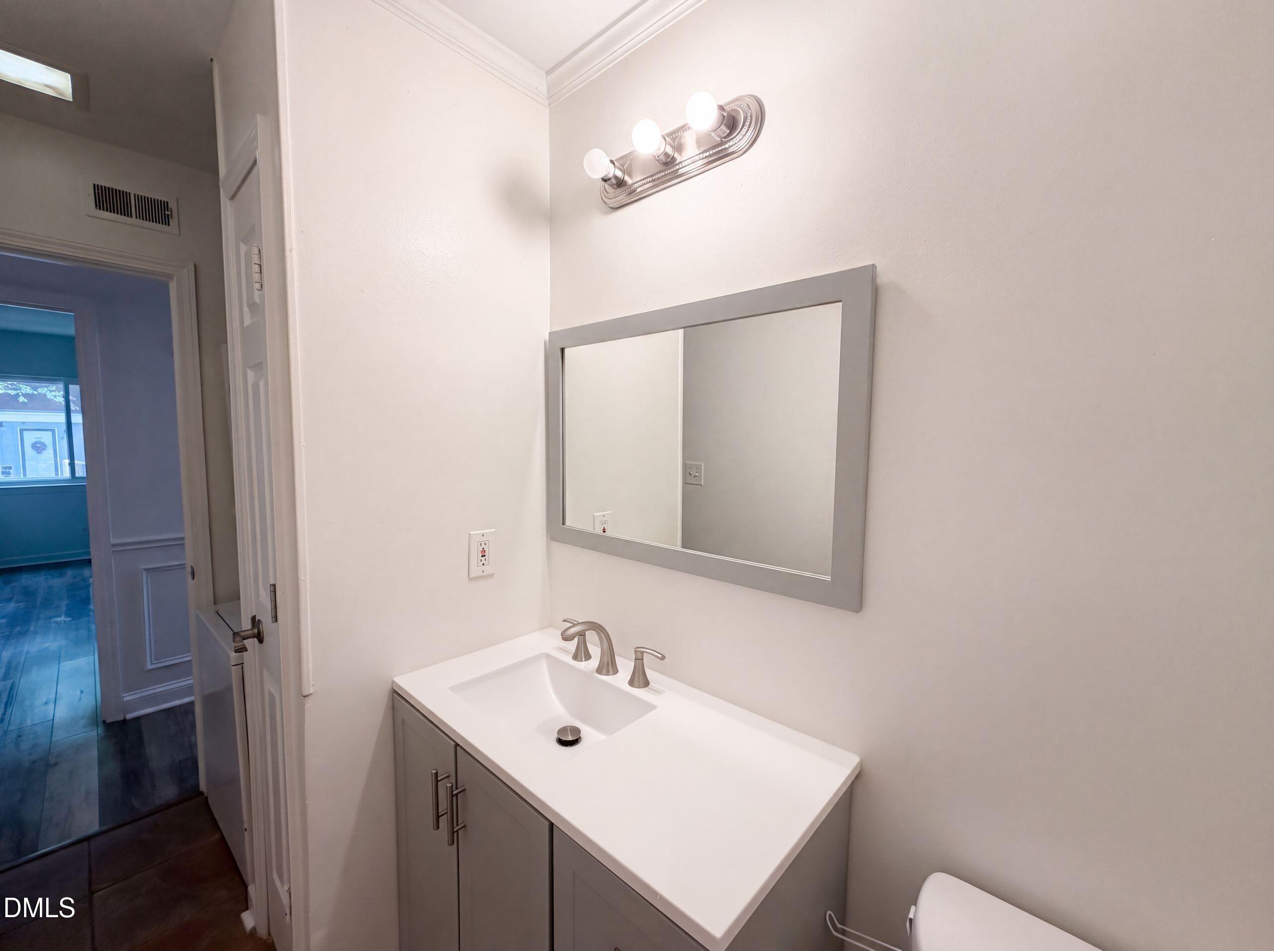 7040 Longstreet Drive C Property Photo 10