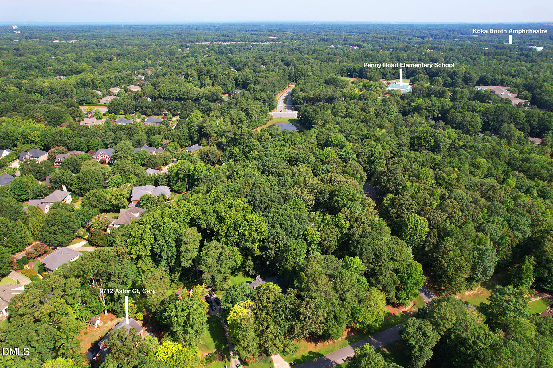 9712 Astor Court Property Photo 4