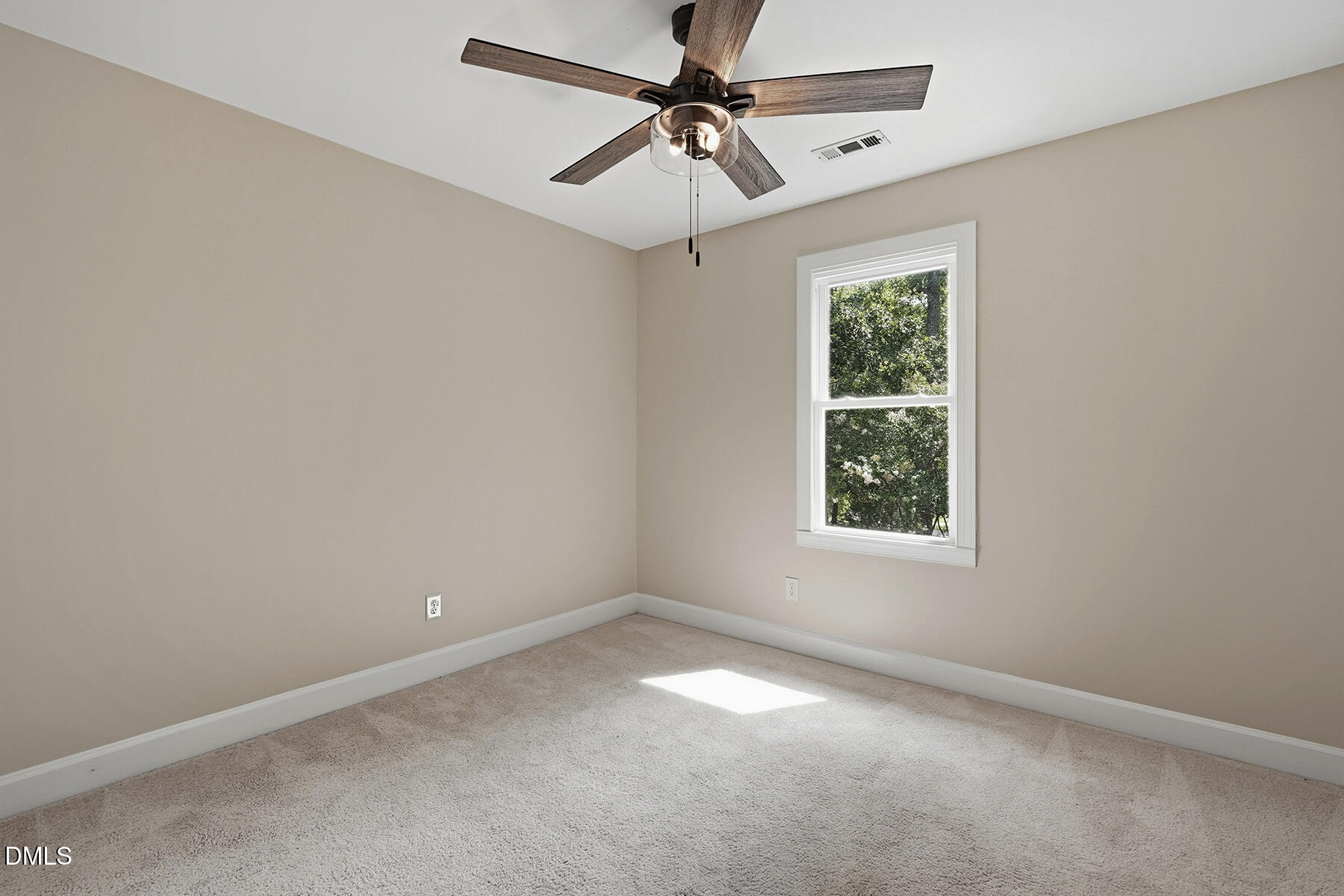 9712 Astor Court Property Photo 23