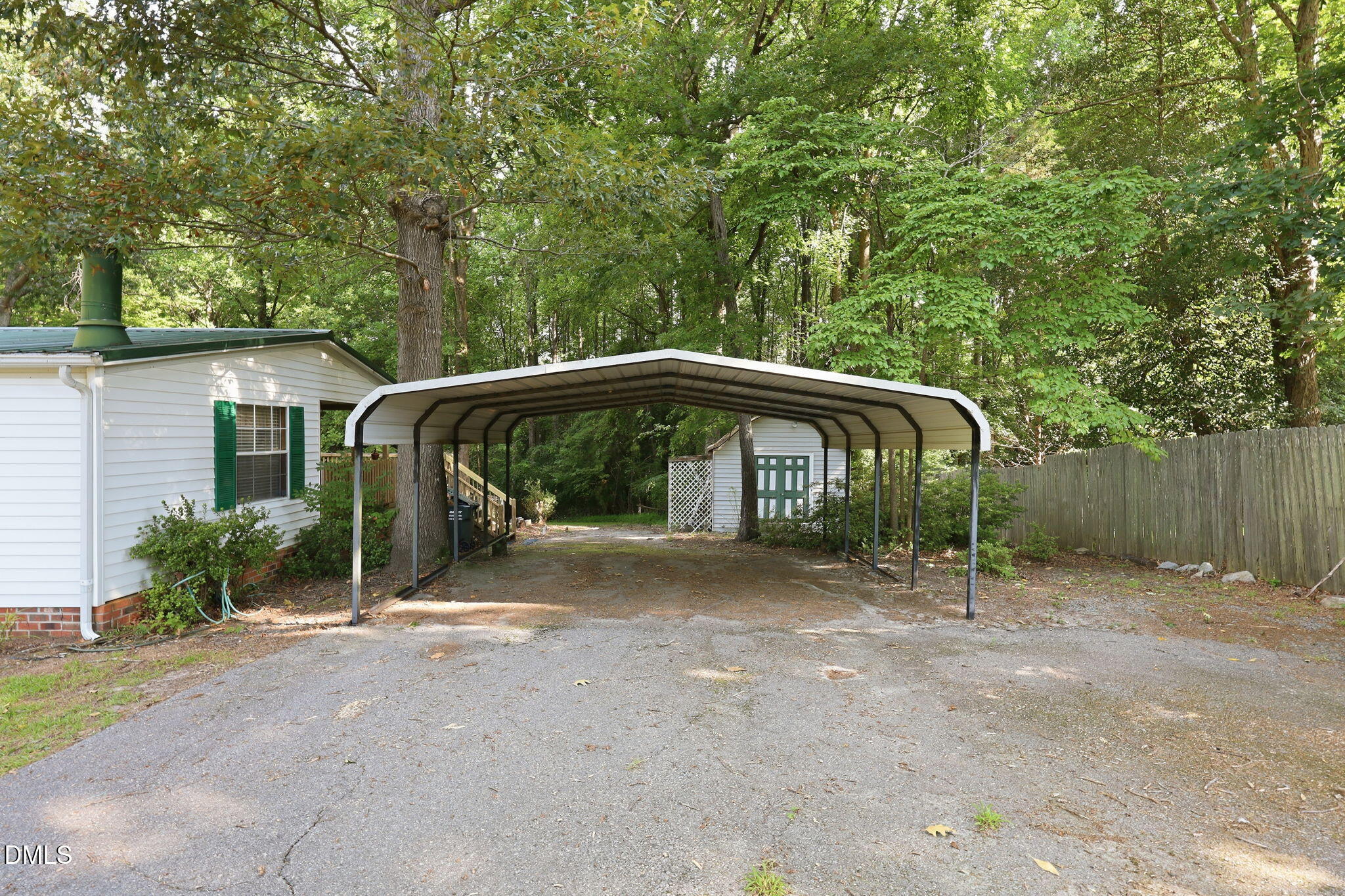 13816 Labaron Drive Property Photo 4