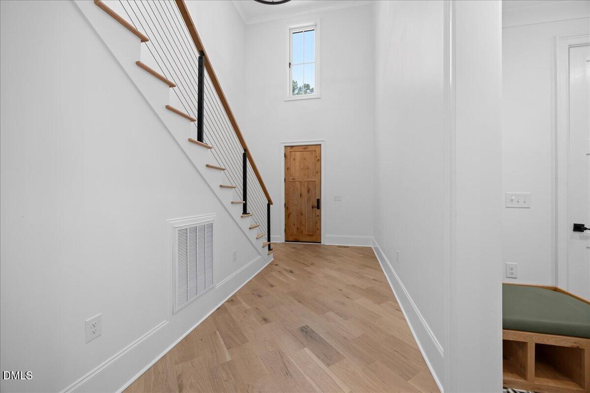 1232 Somerset Road Property Photo 8