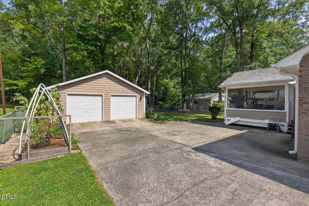 606 Crestview Drive Property Photo 43