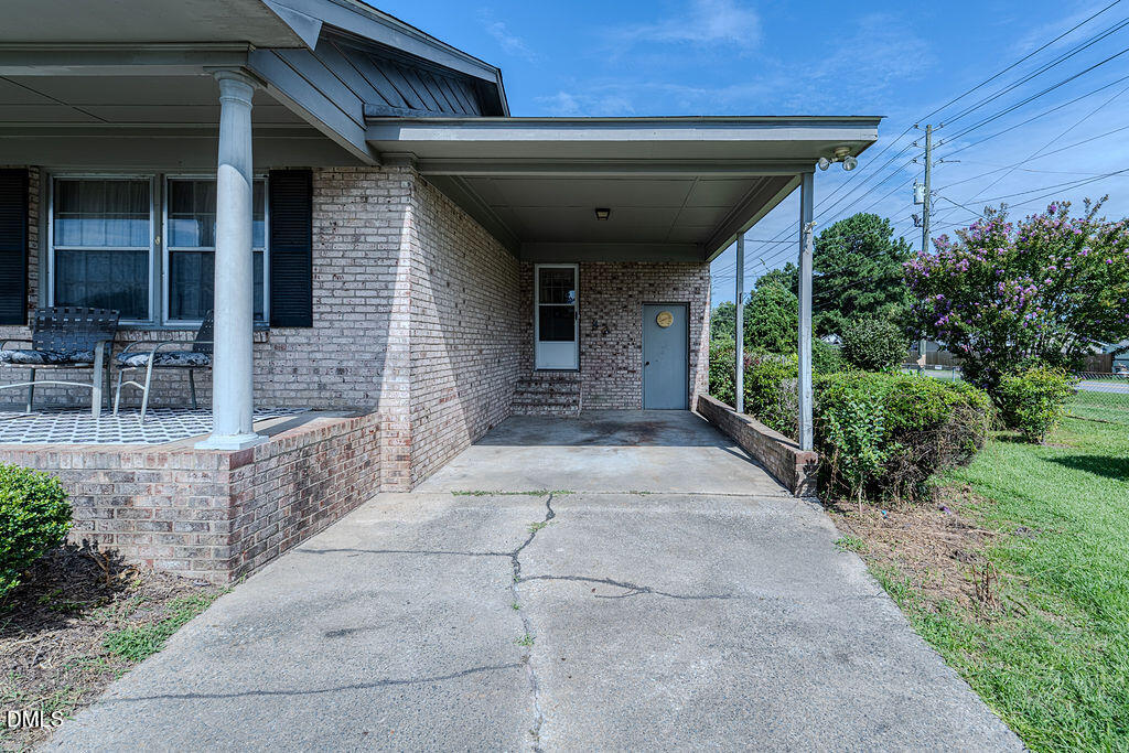 306 S Brevard Street Property Photo 9