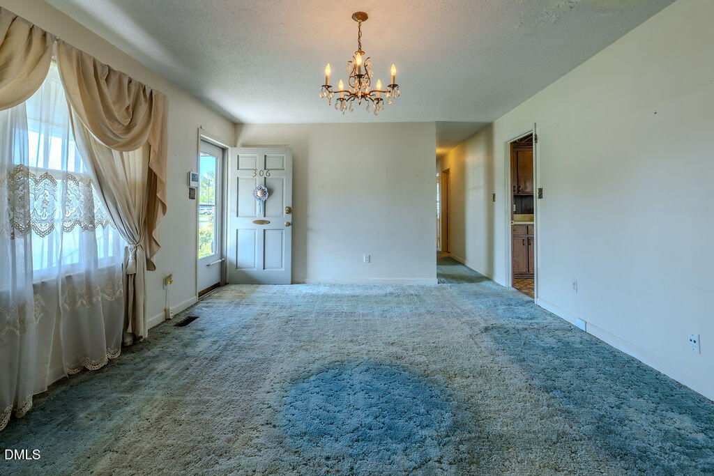 306 S Brevard Street Property Photo 10