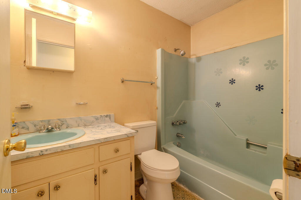 306 S Brevard Street Property Photo 20