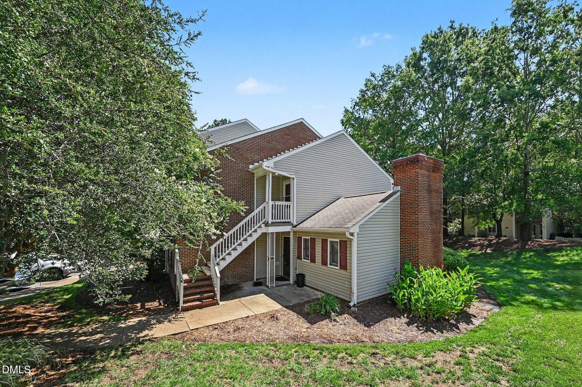 3331 Tarleton E B 08 Property Photo 1