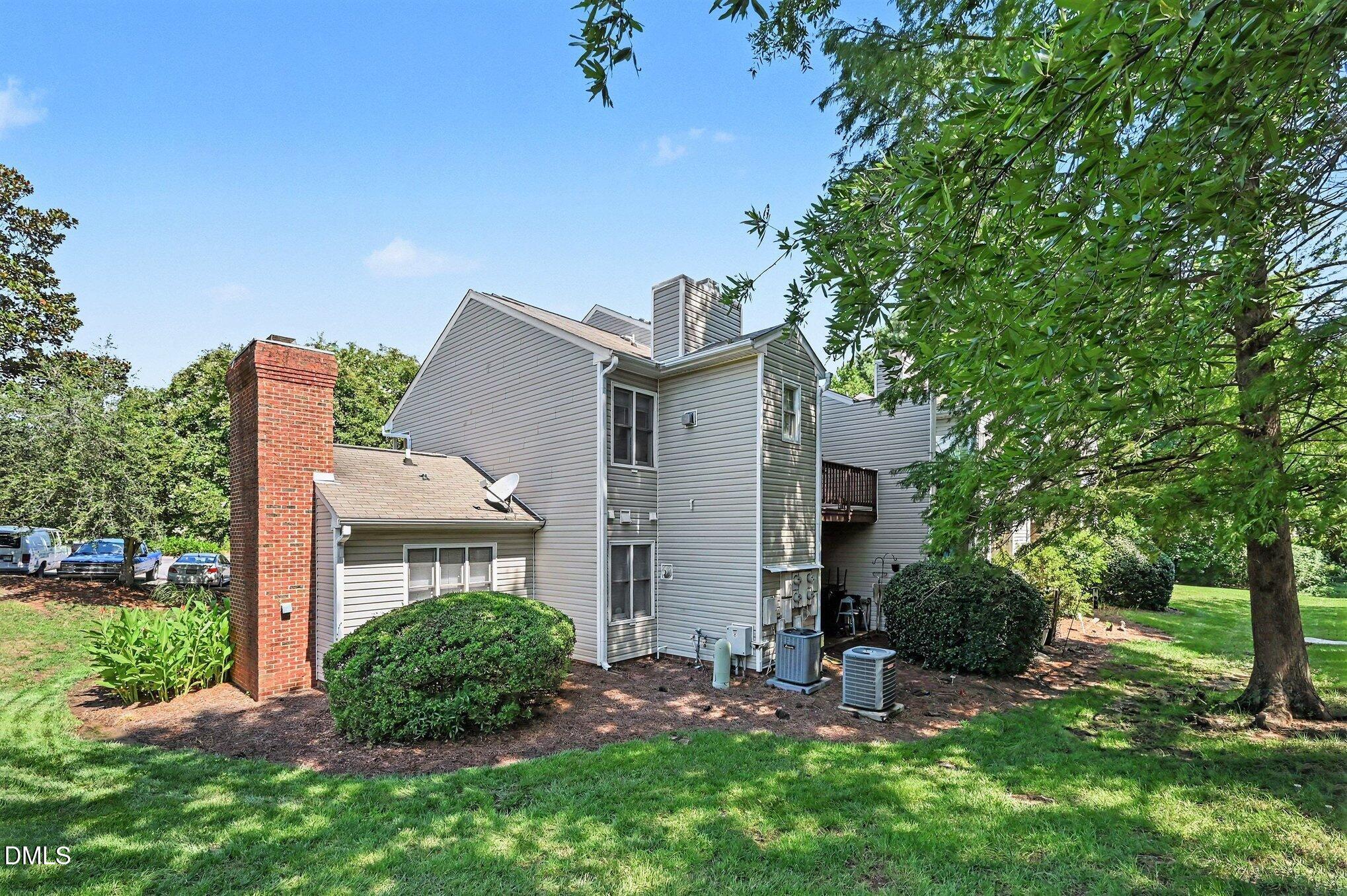 3331 Tarleton E B 08 Property Photo 2