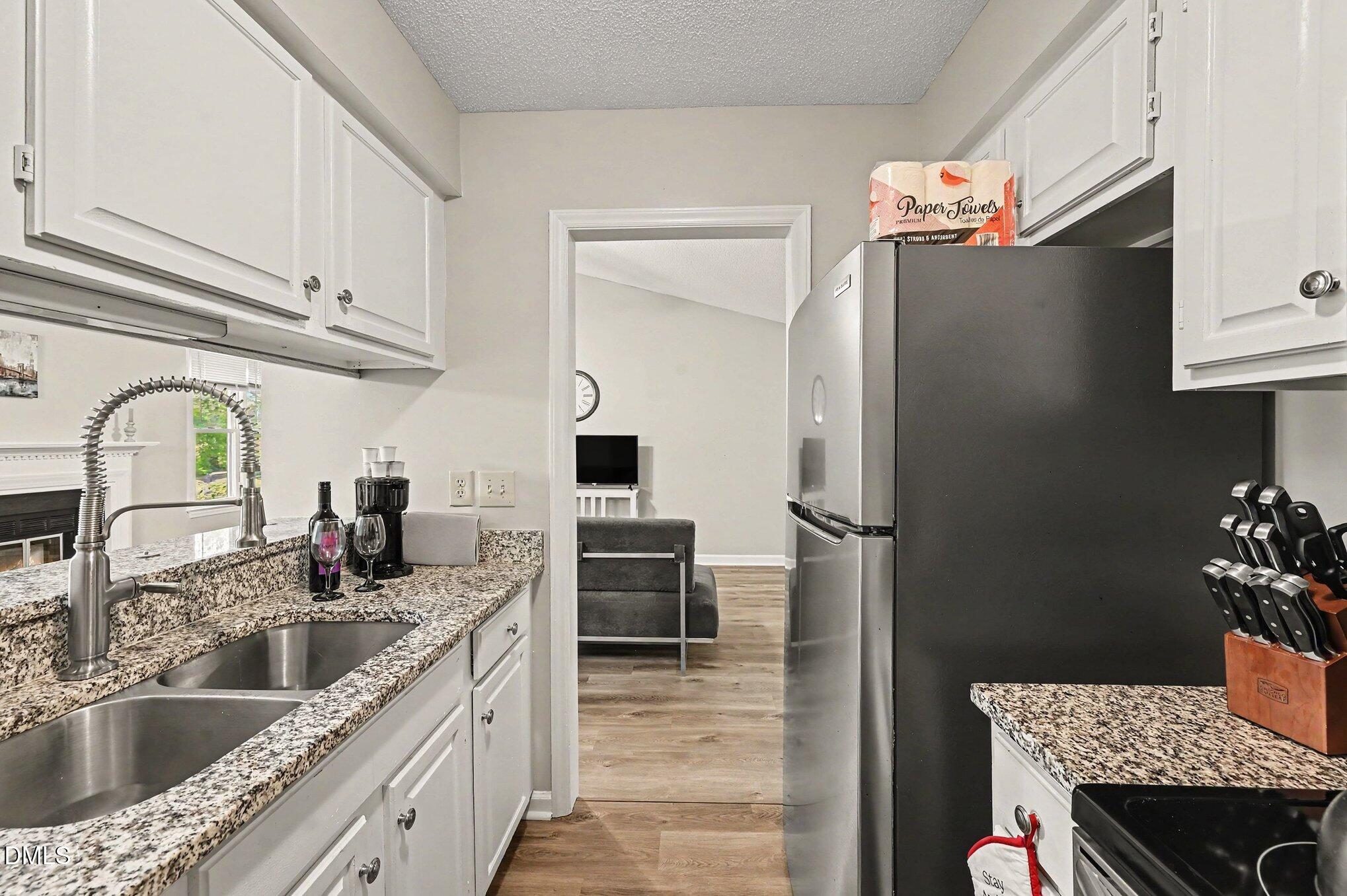 3331 Tarleton E B 08 Property Photo 5