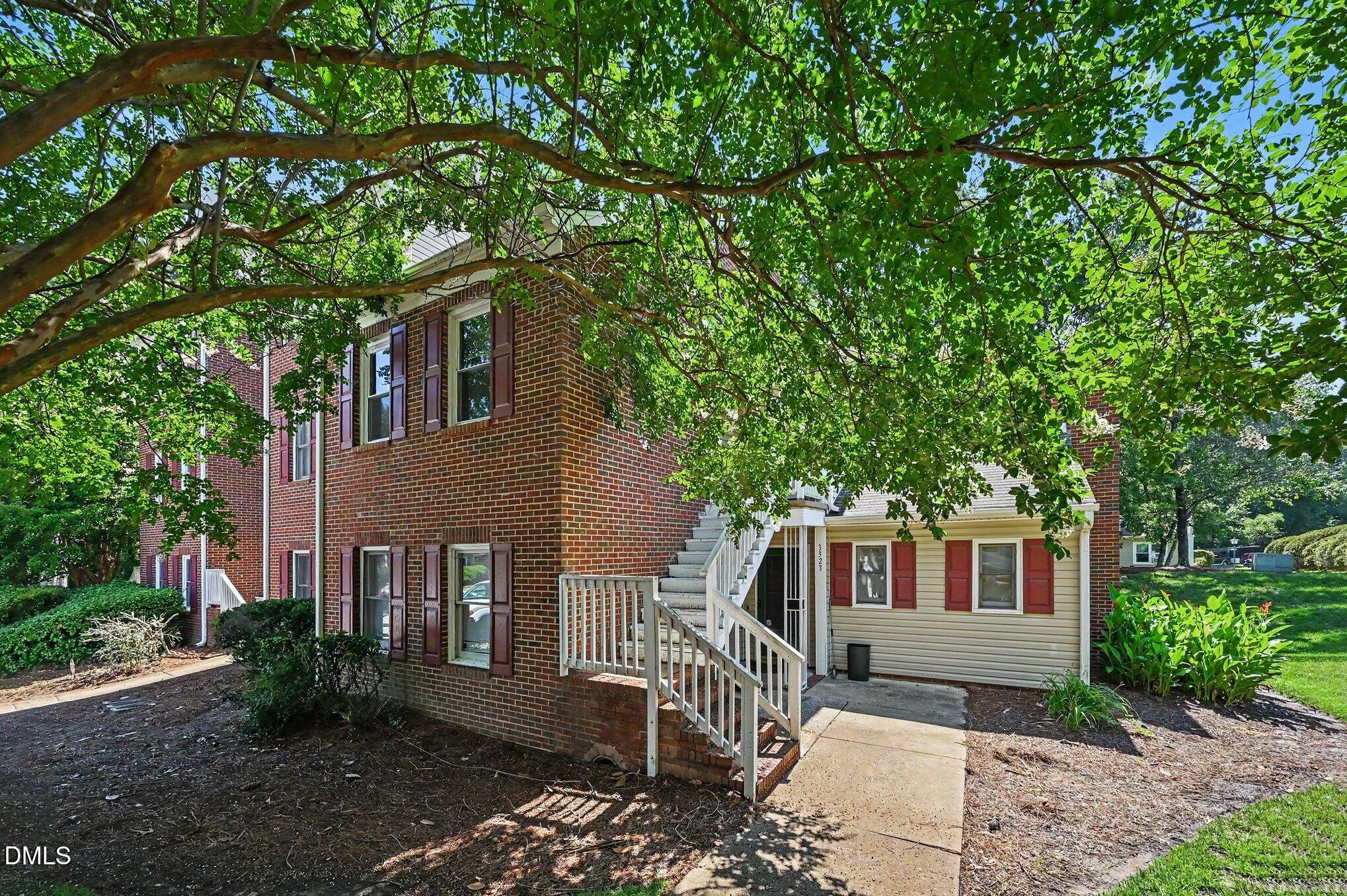 3331 Tarleton E B 08 Property Photo 16