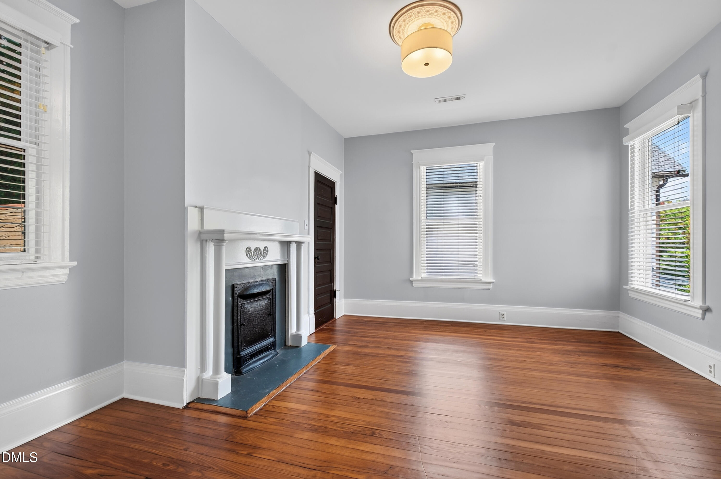 320 E Jones Street Property Photo 44