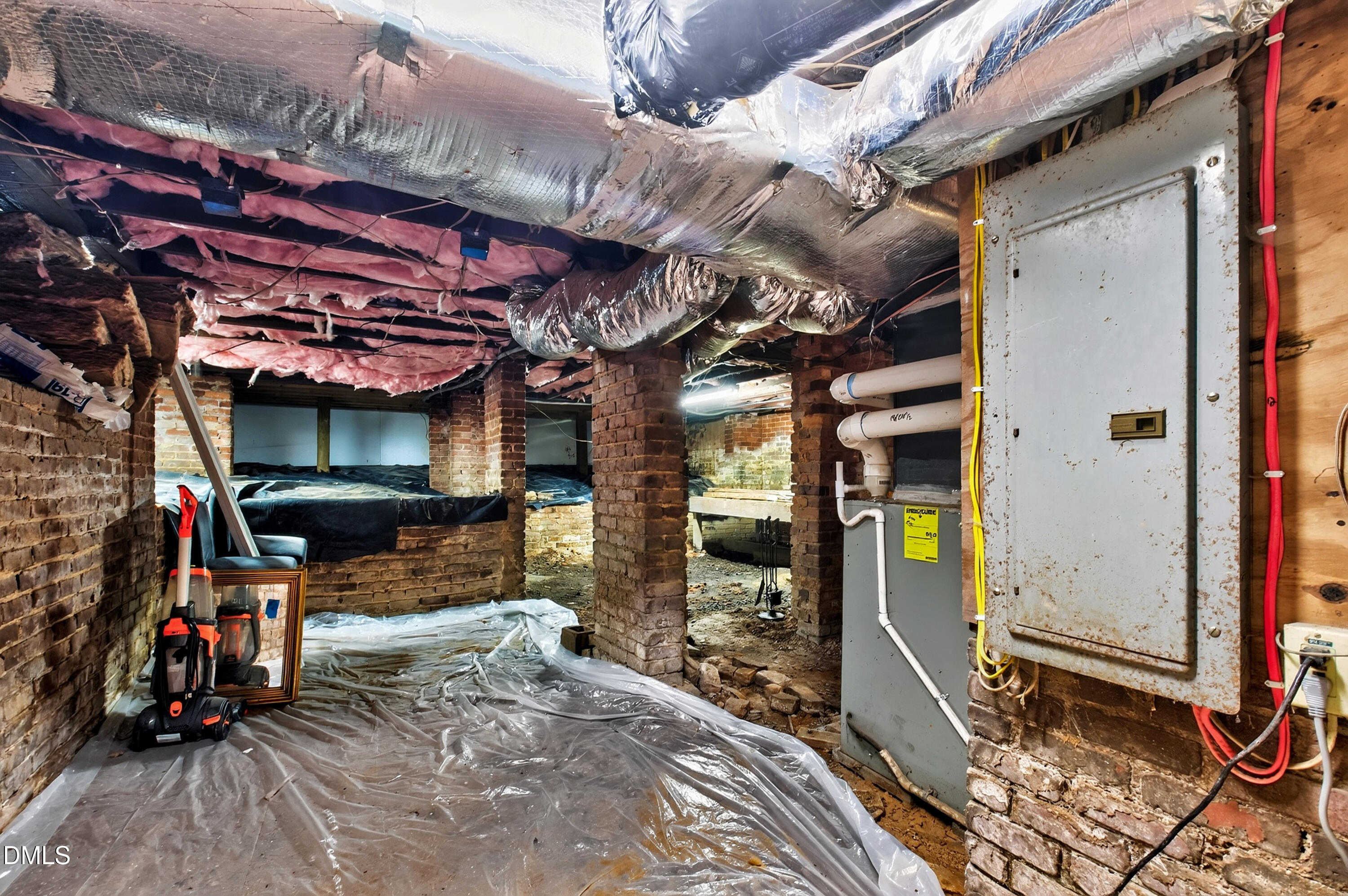320 E Jones Street Property Photo 51