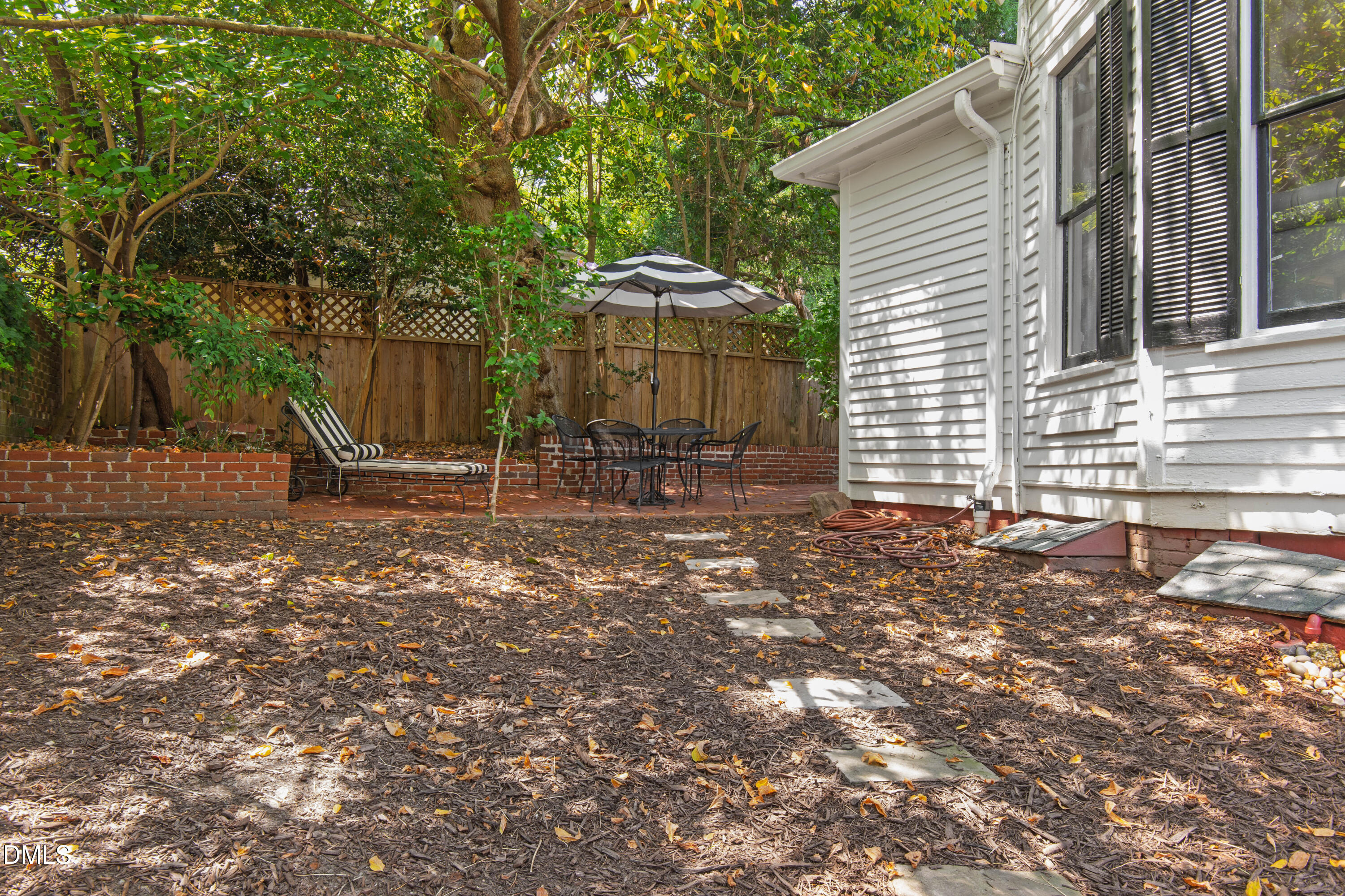 320 E Jones Street Property Photo 60