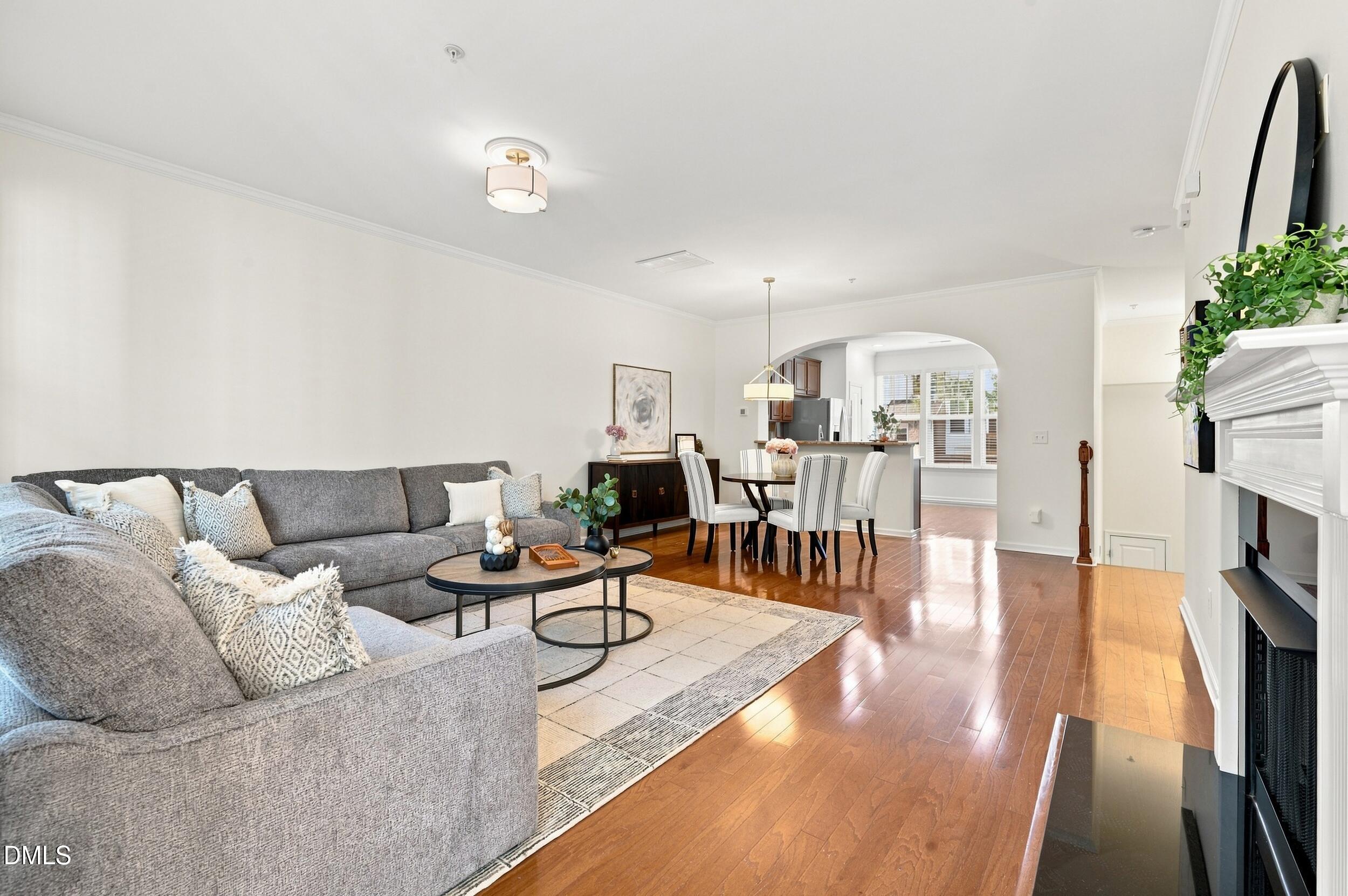 5918 Longeria Court Property Photo 4