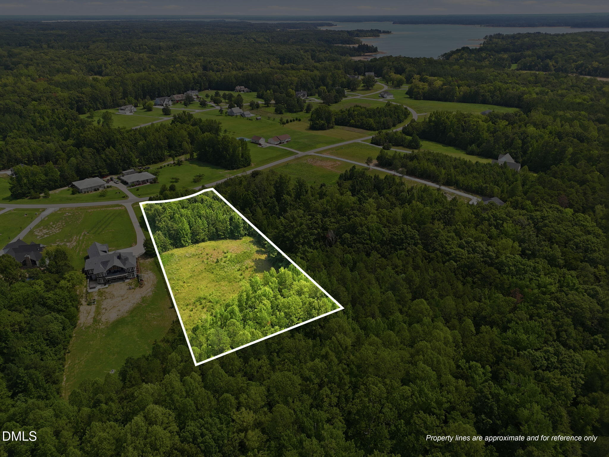 162 Stonewood Loop Lane Property Photo 2