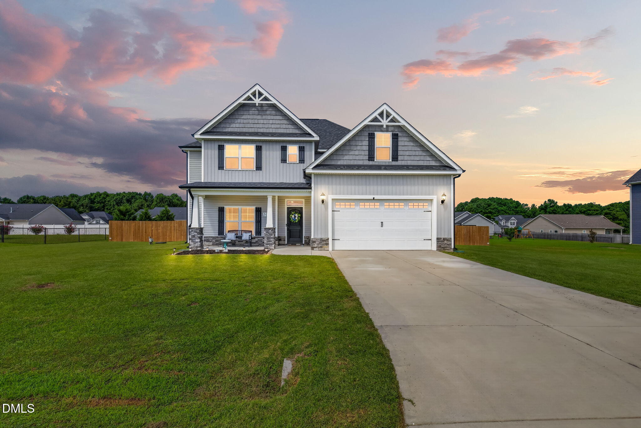 109 Castaway Court Property Photo 1