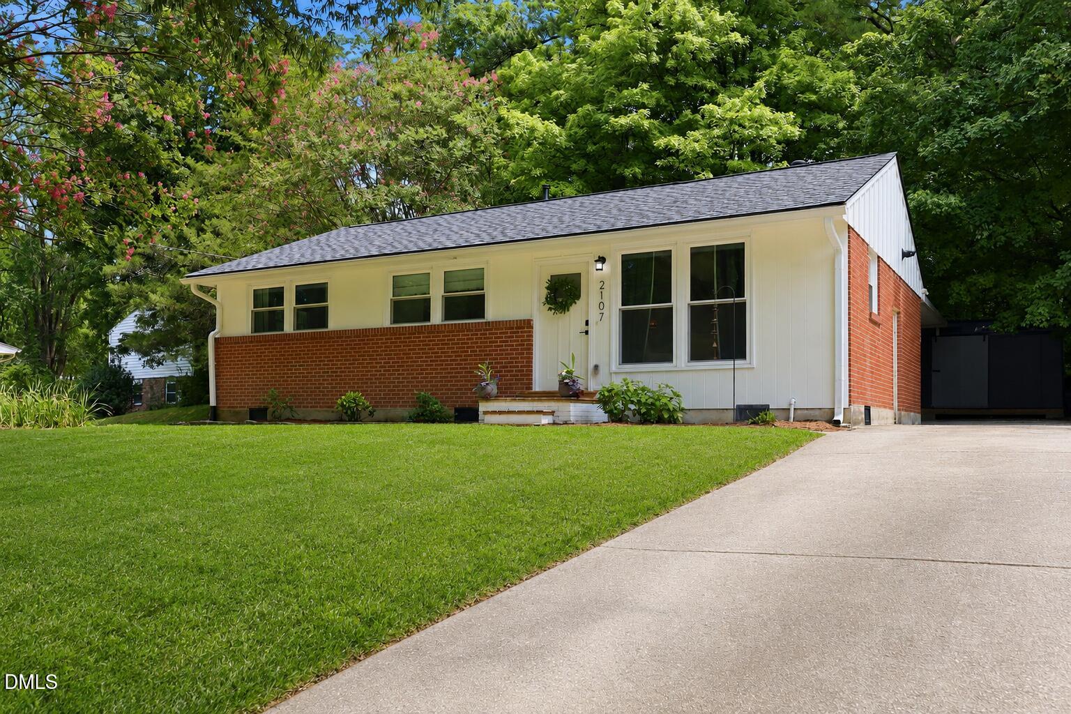 2107 Dandridge Drive Property Photo 36